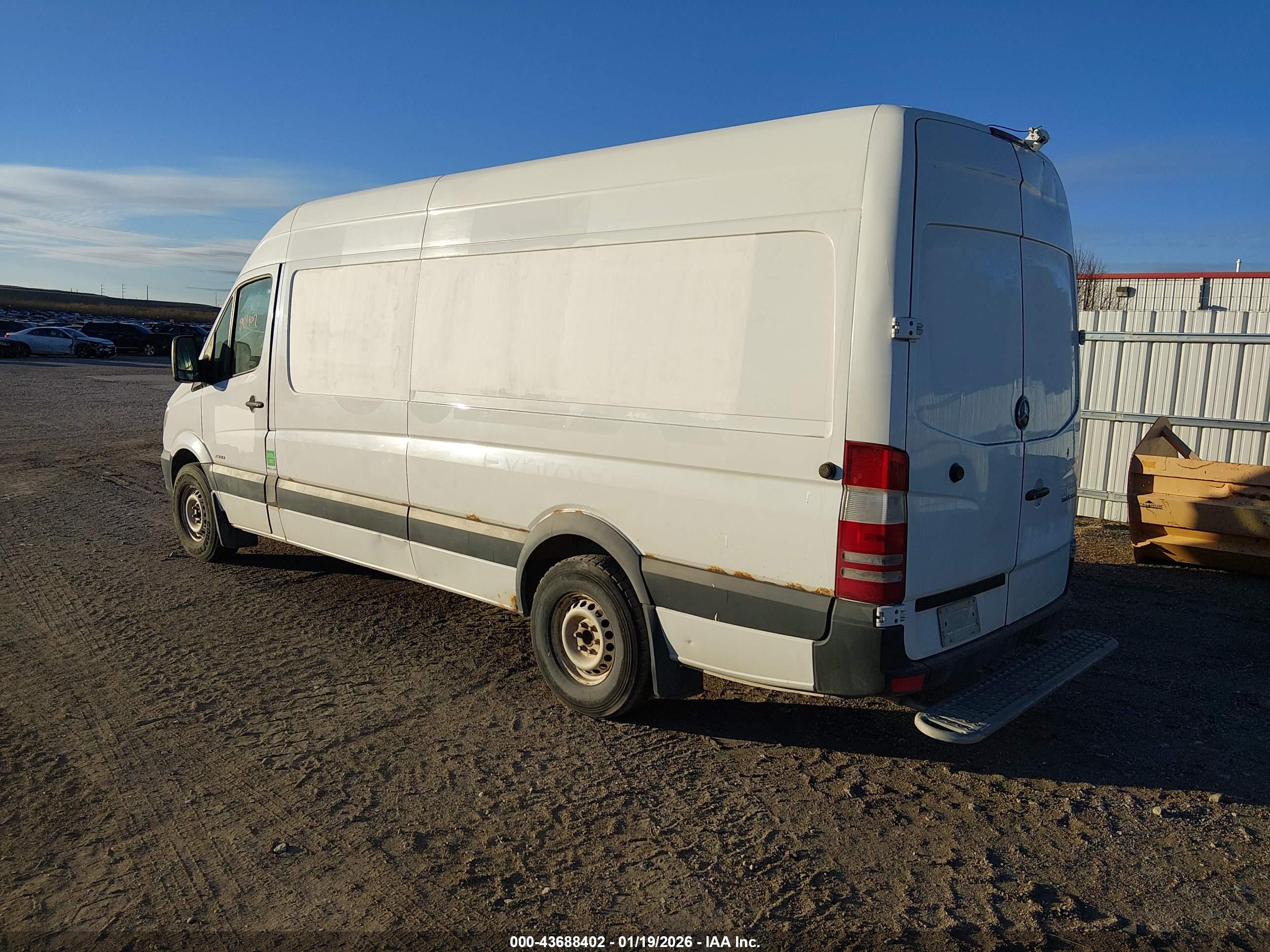 MERCEDES-BENZ SPRINTER image 3