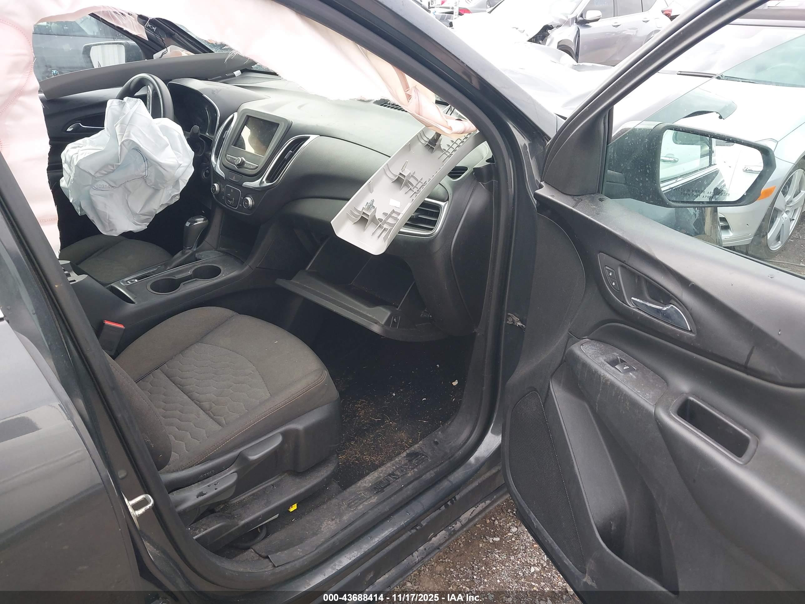 CHEVROLET EQUINOX image 5