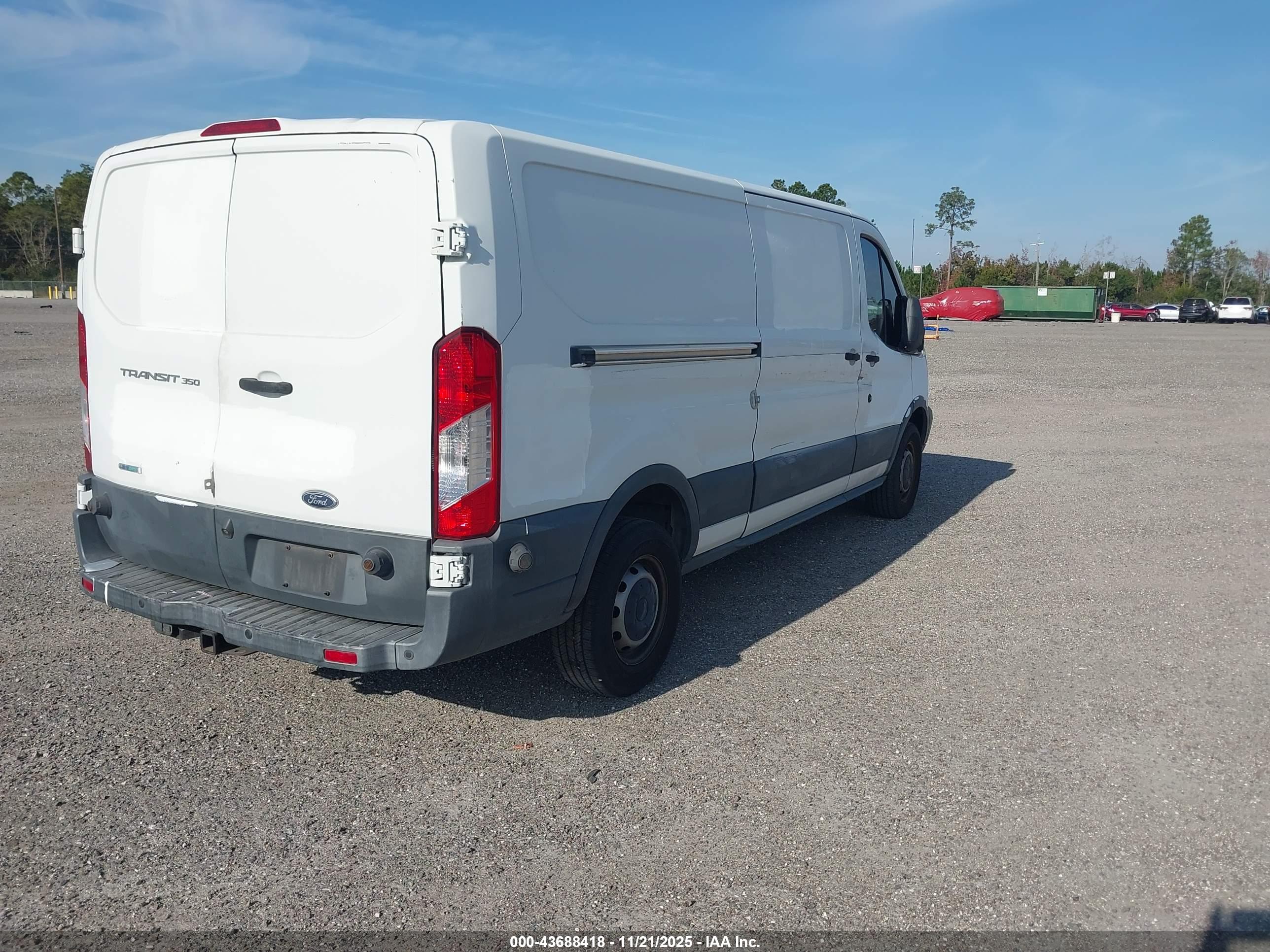 FORD TRANSIT-350 image 4