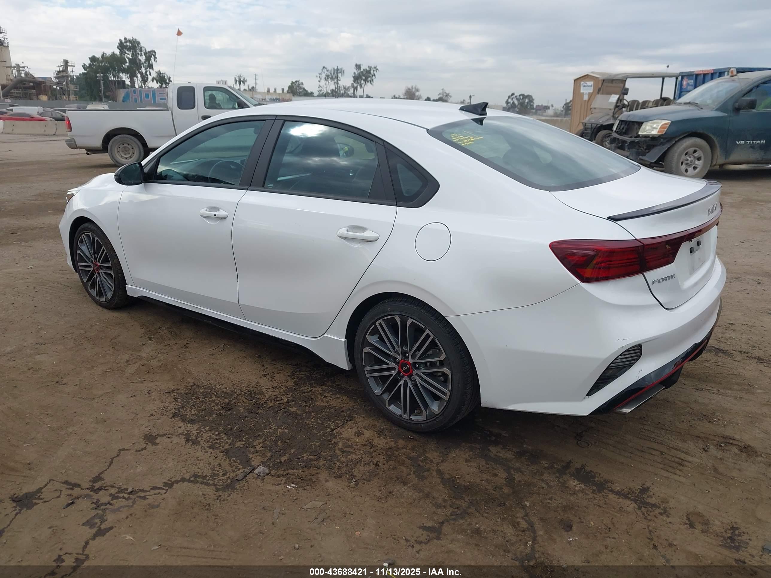 KIA FORTE image 3