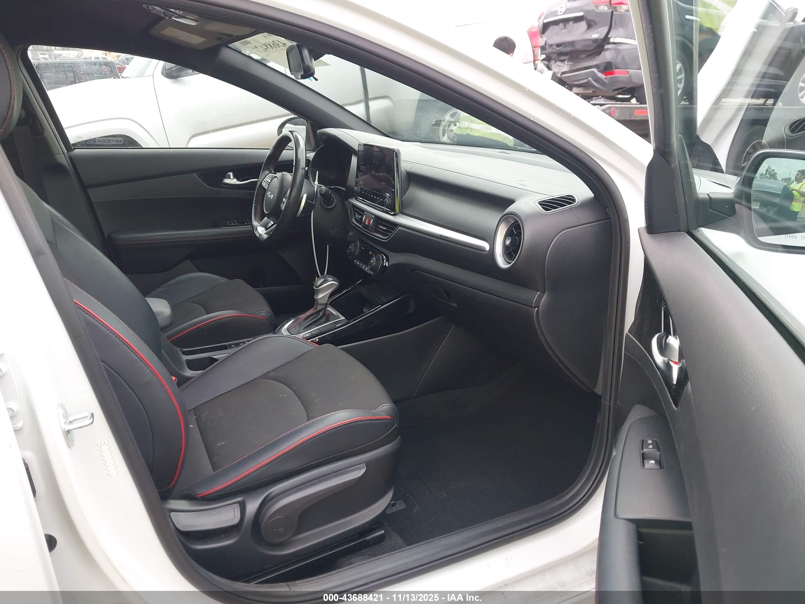 KIA FORTE image 5