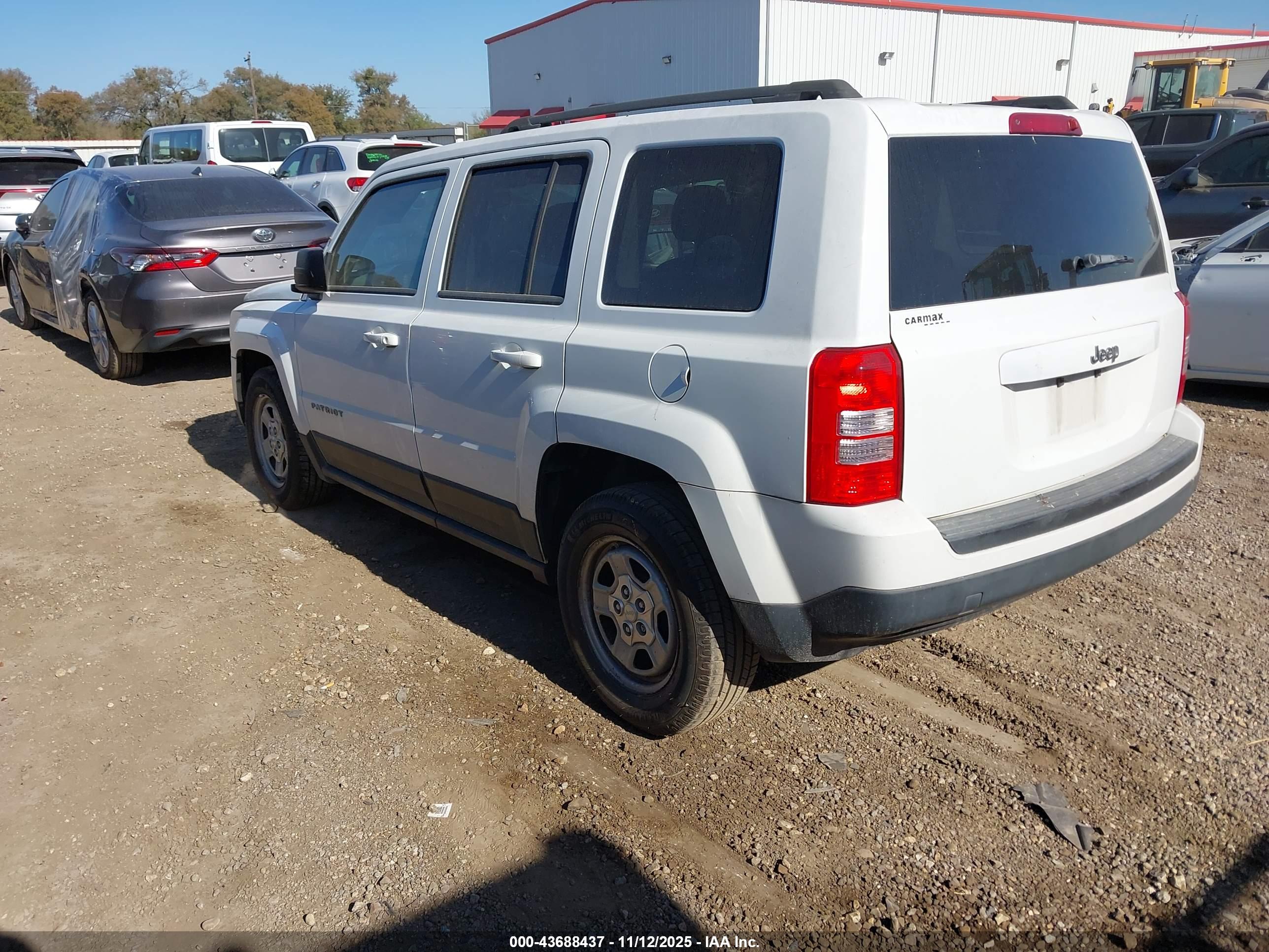 JEEP PATRIOT image 3