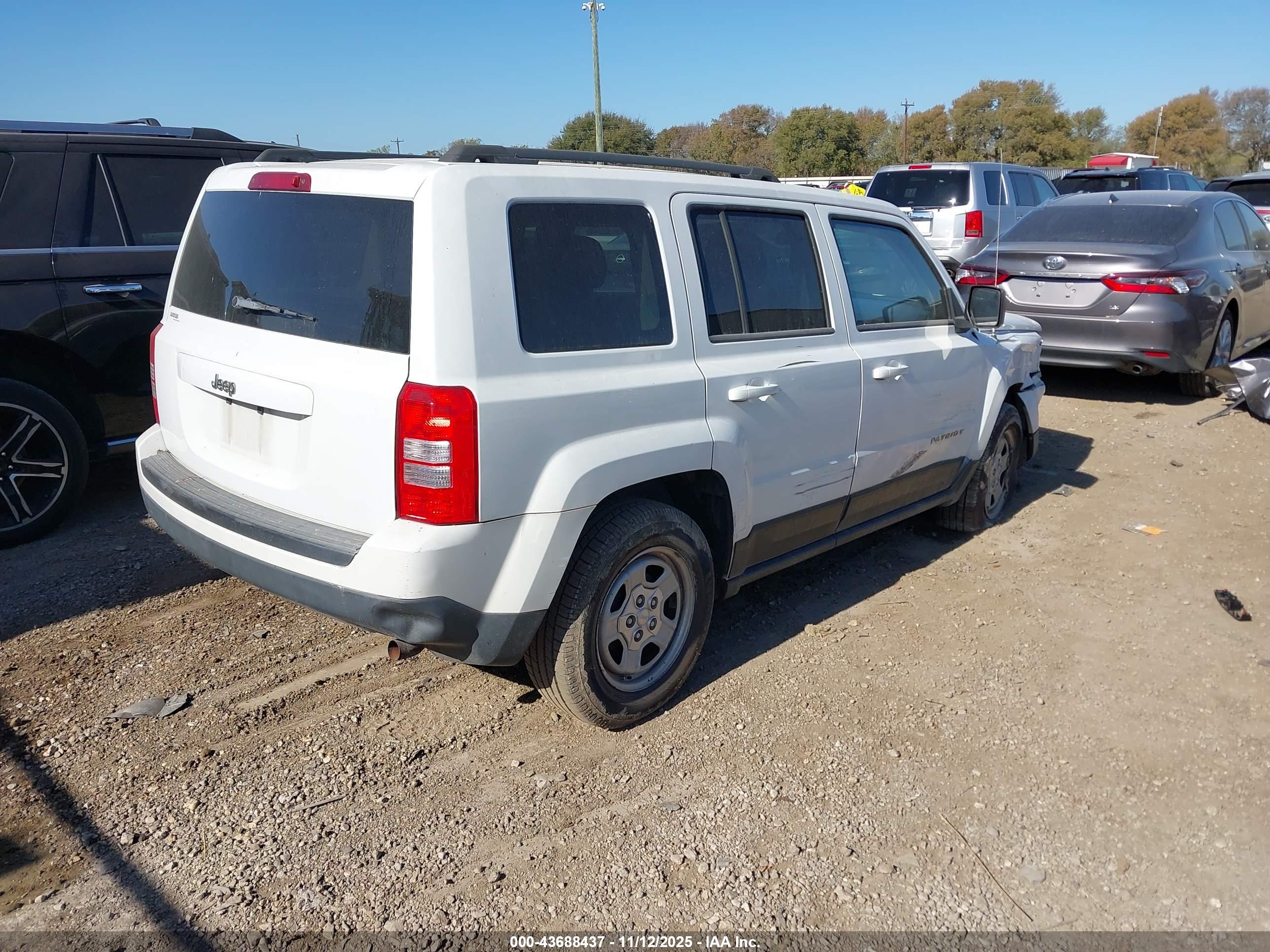 JEEP PATRIOT image 4