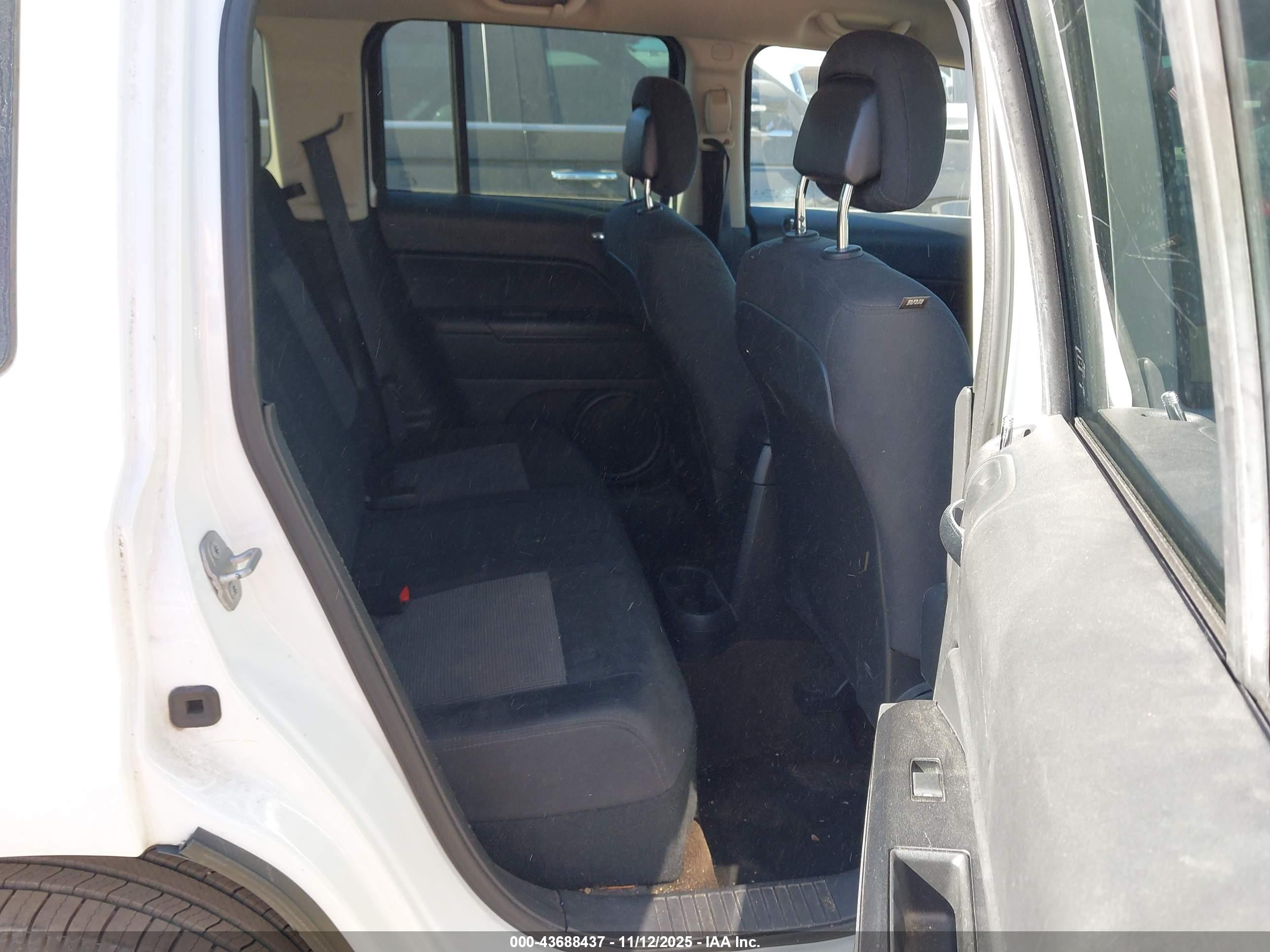 JEEP PATRIOT image 8