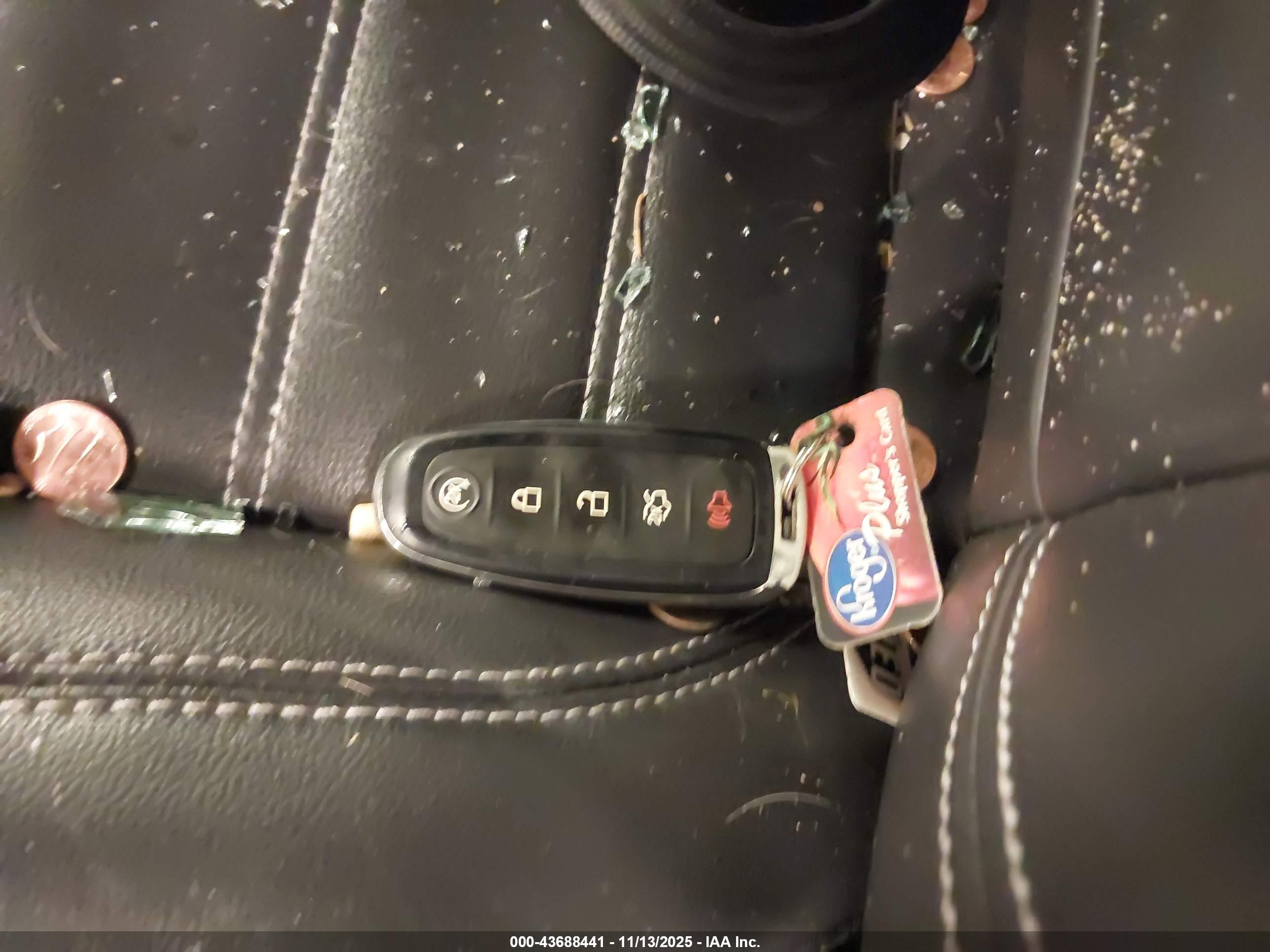 FORD ESCAPE image 11