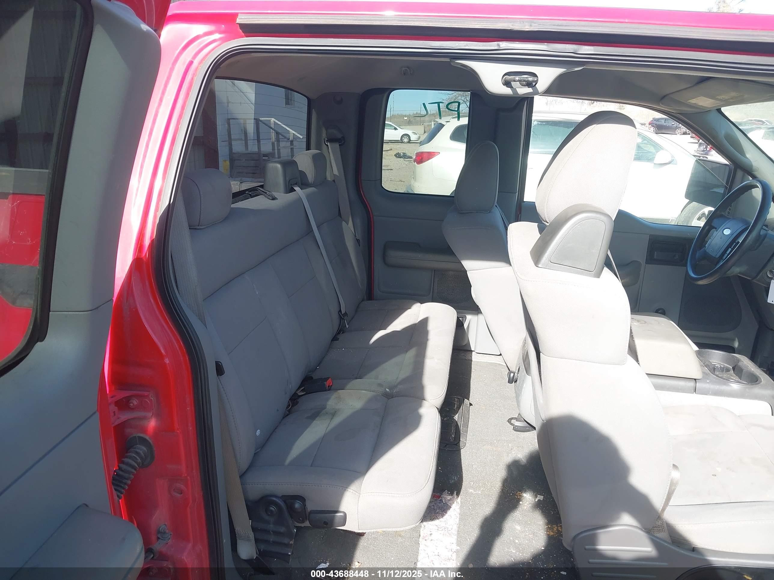 FORD F-150 image 8