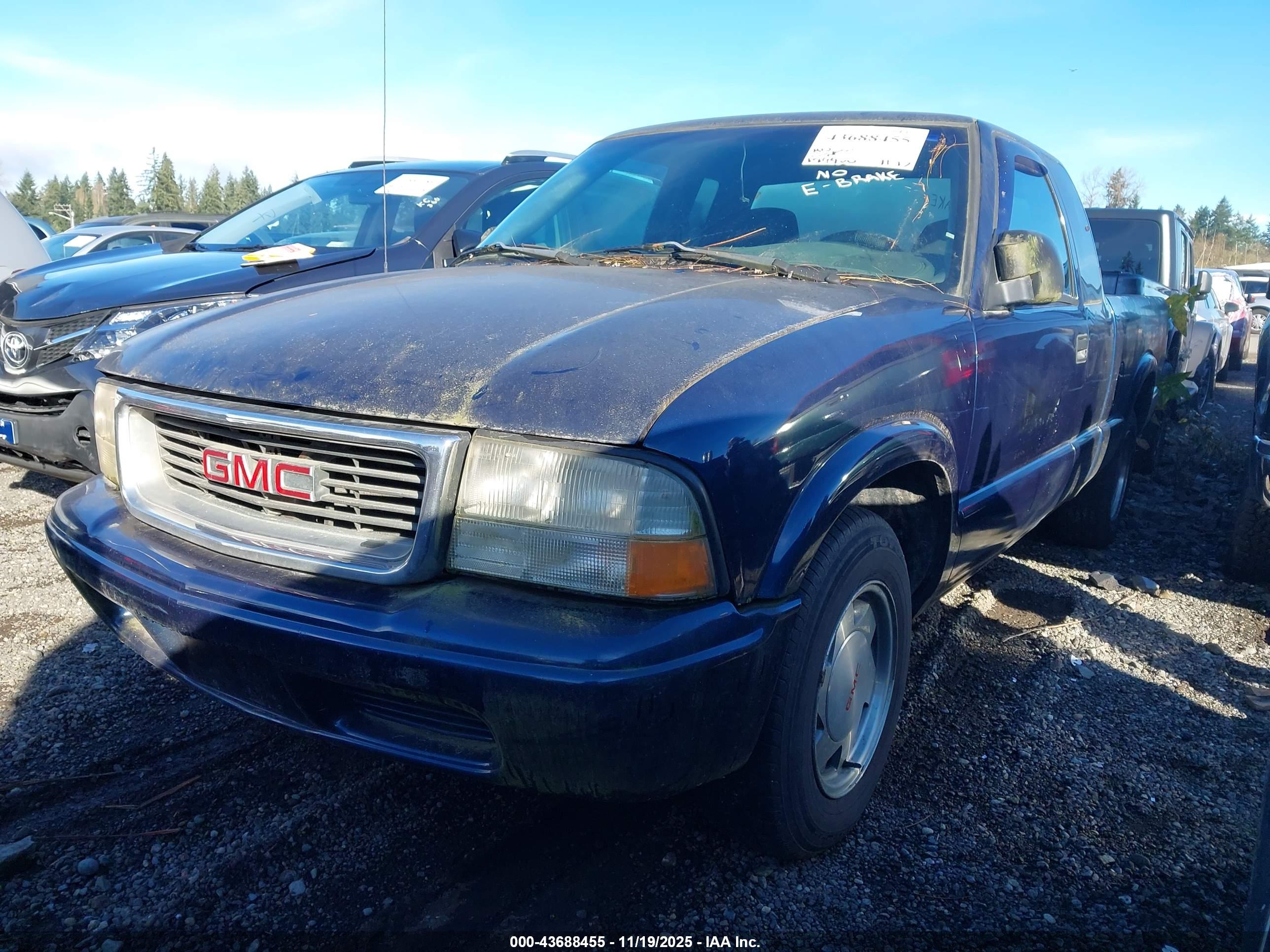 GMC SONOMA image 2
