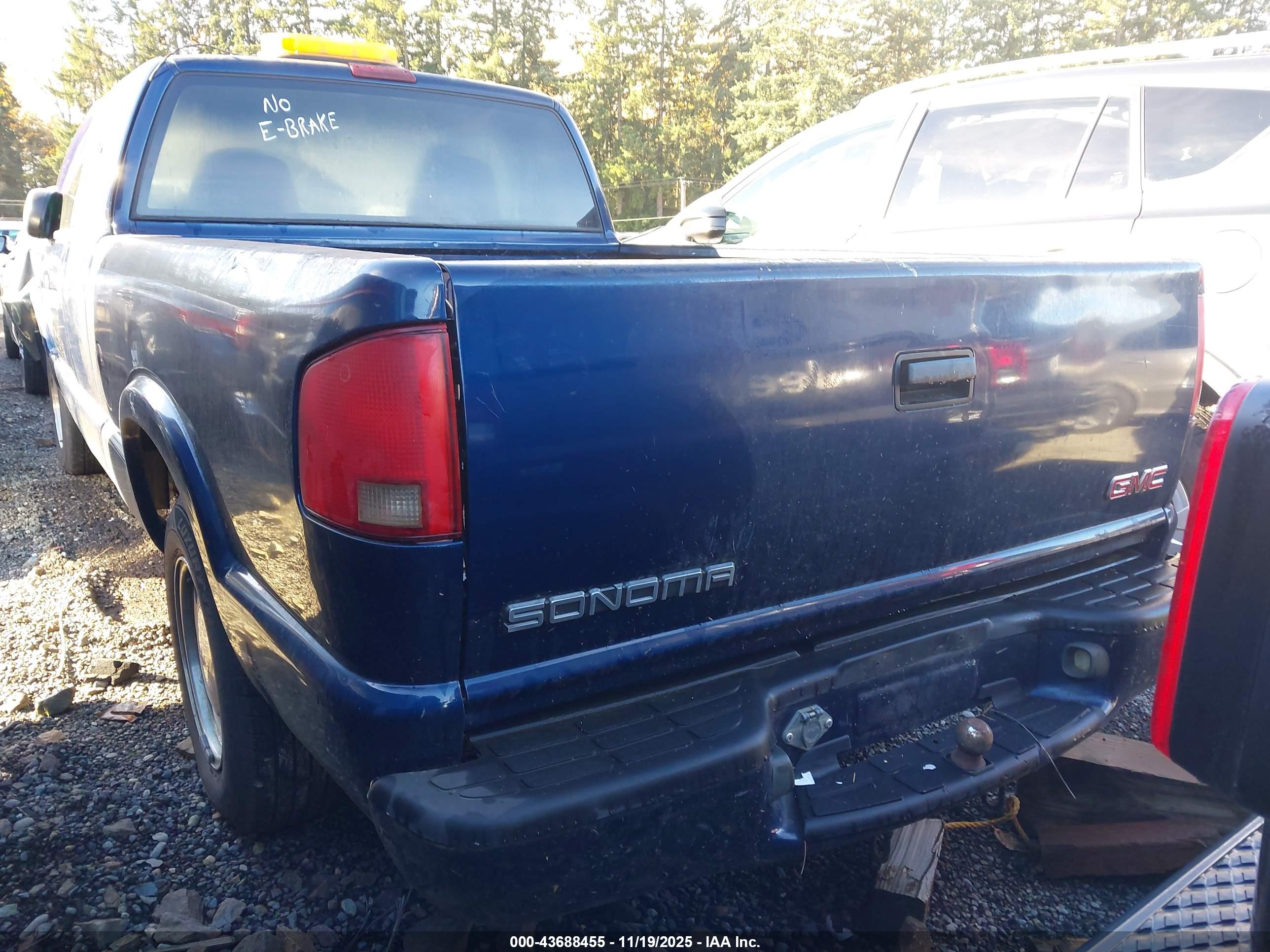 GMC SONOMA image 3