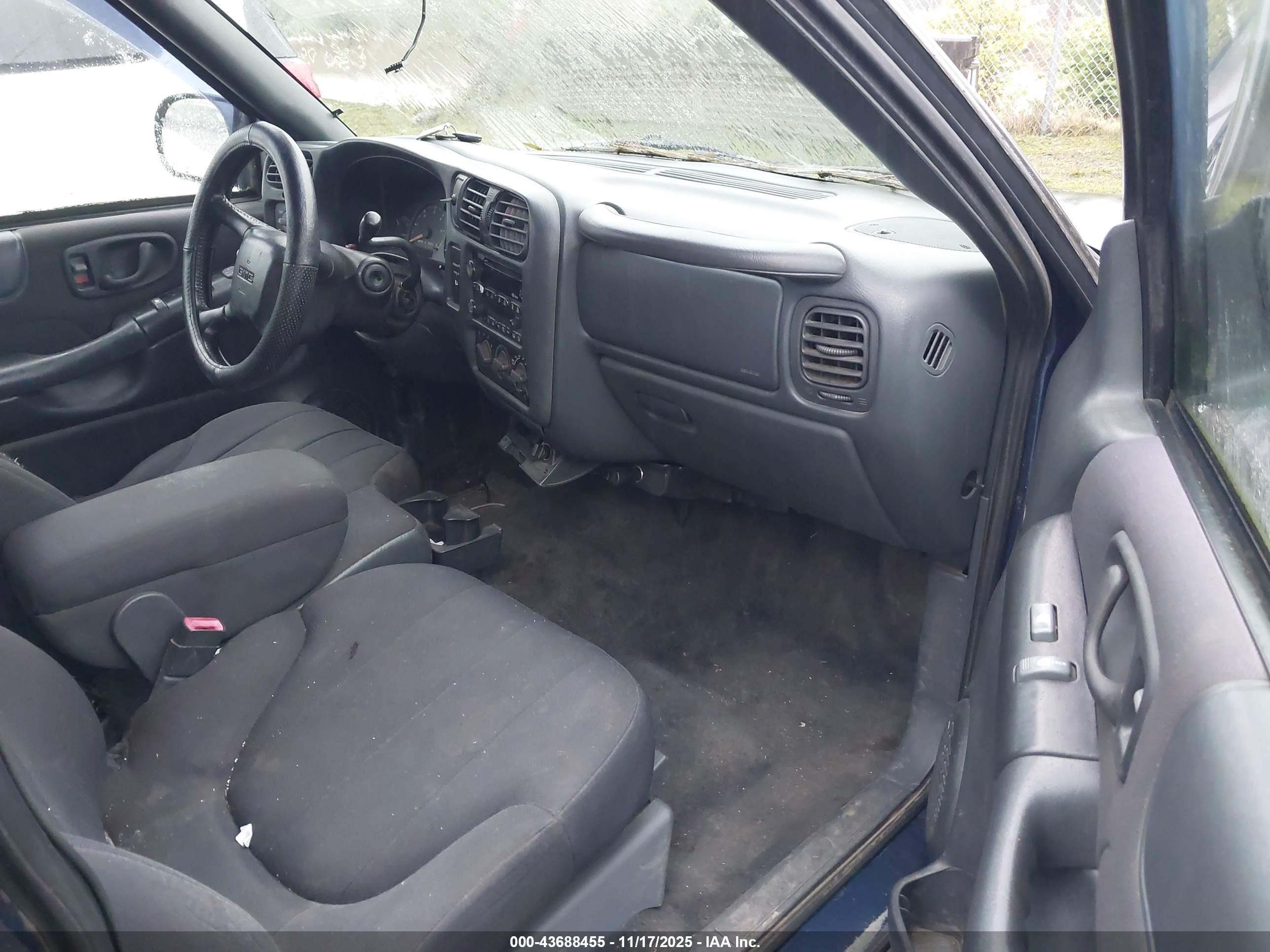 GMC SONOMA image 5