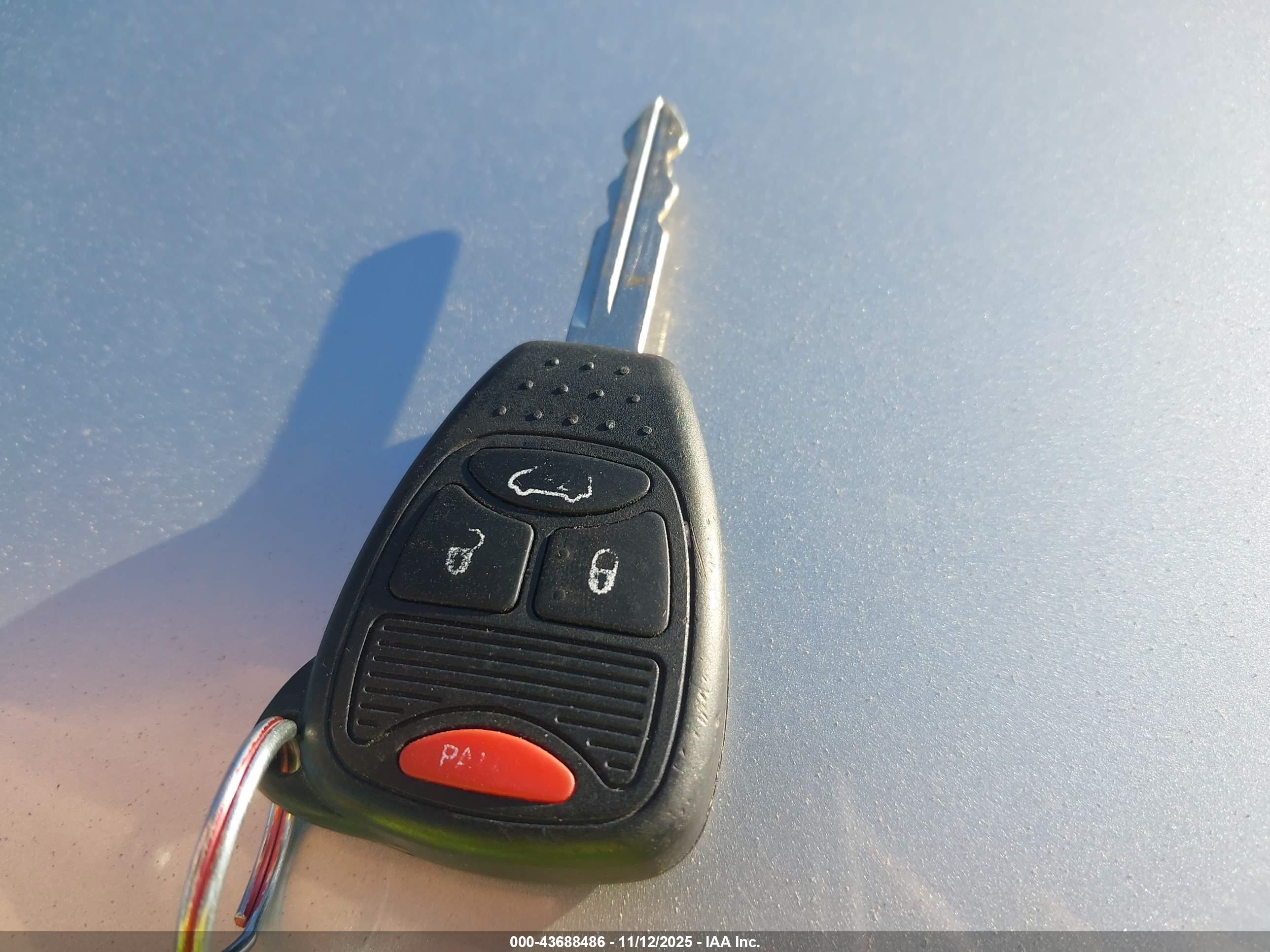 JEEP LIBERTY image 11