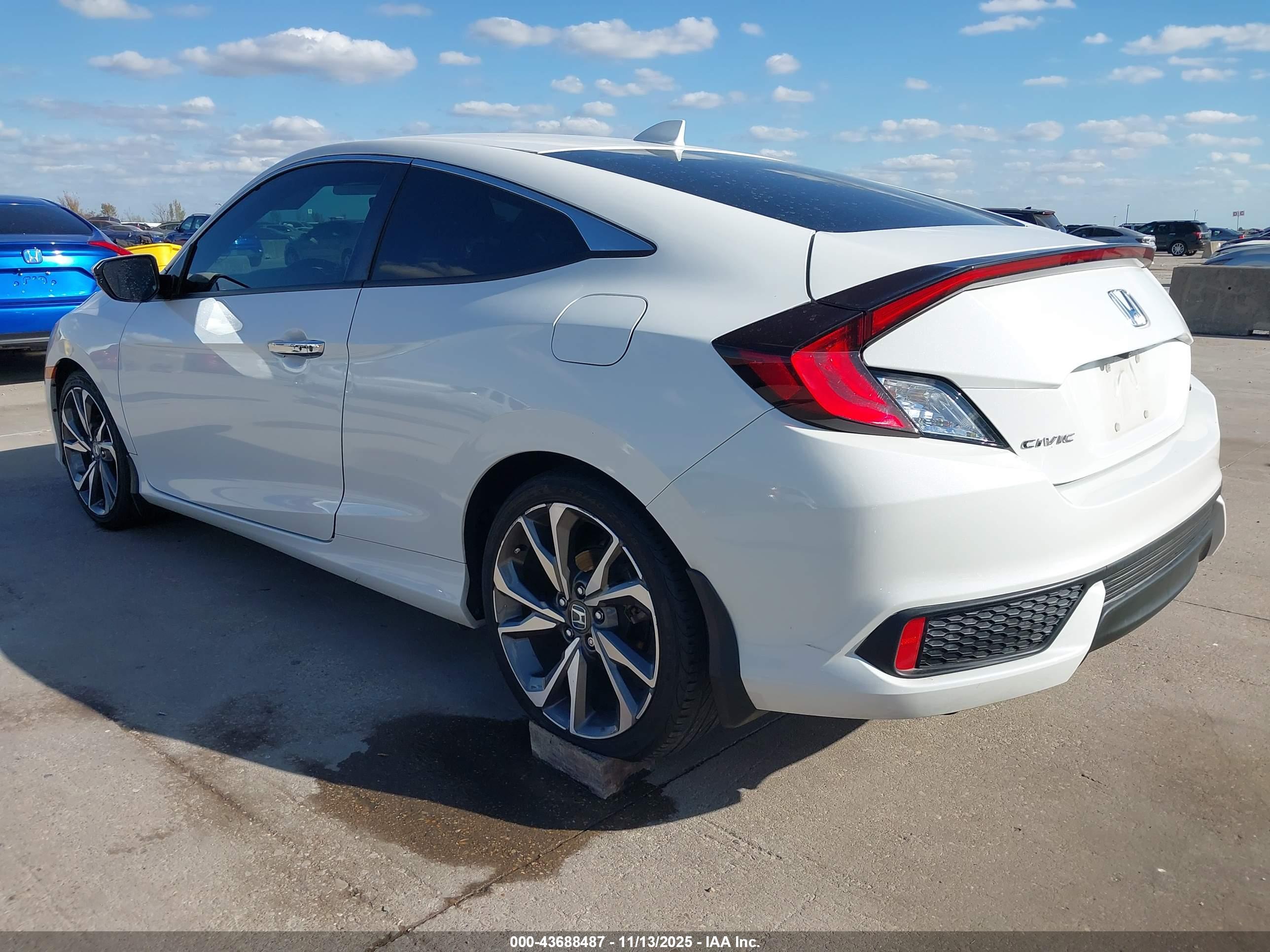 HONDA CIVIC image 3