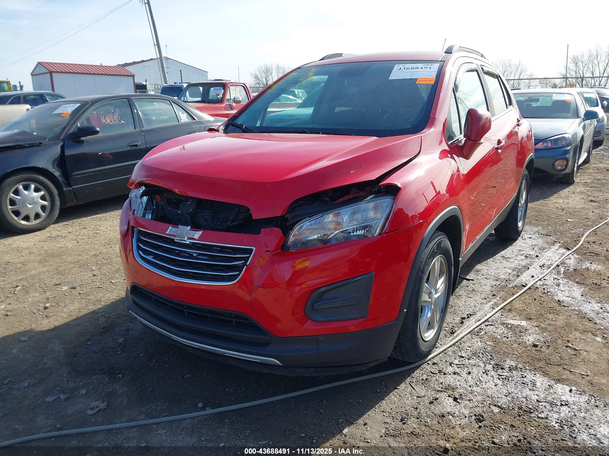 CHEVROLET TRAX image 2