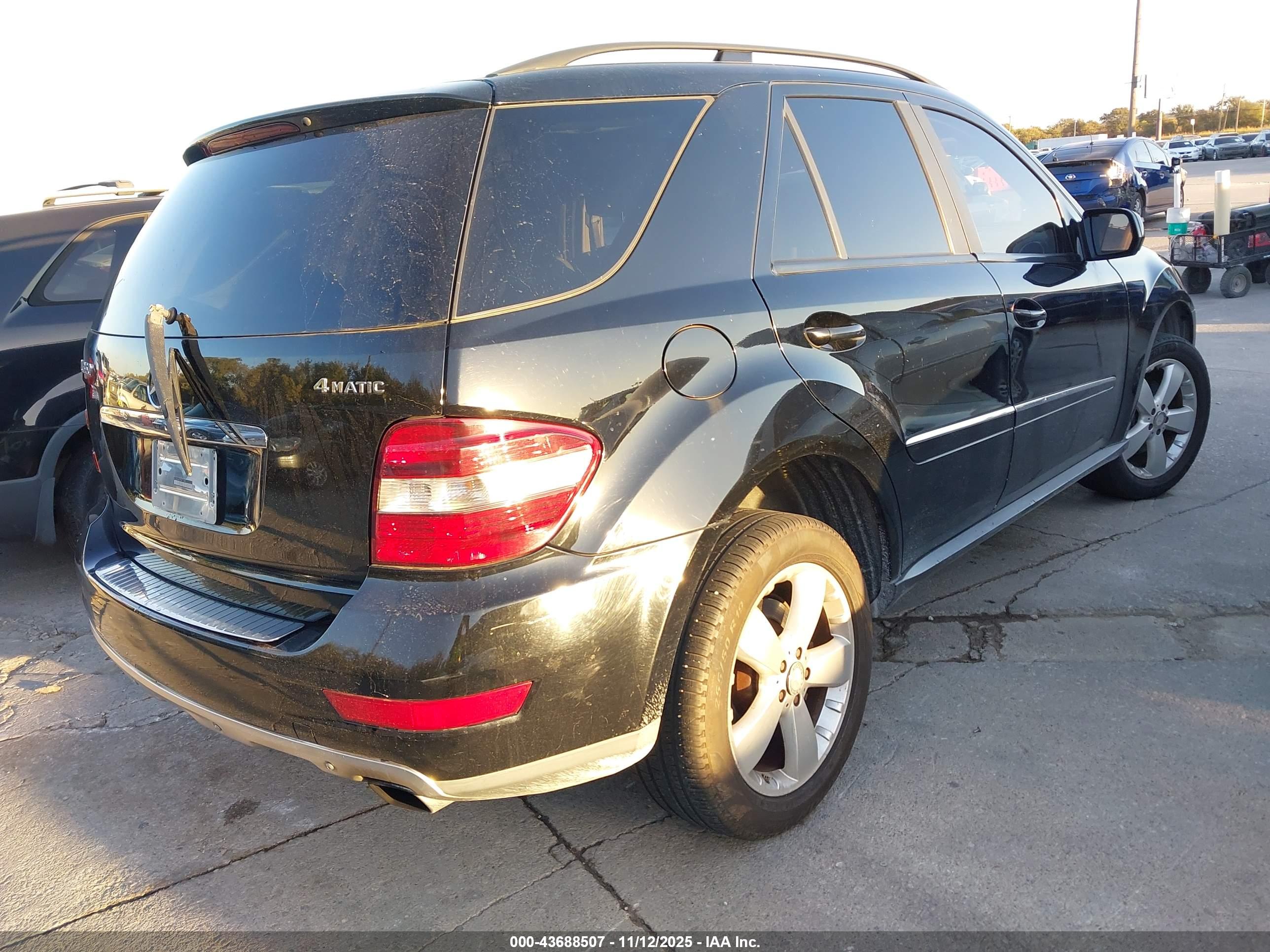 MERCEDES-BENZ ML image 4