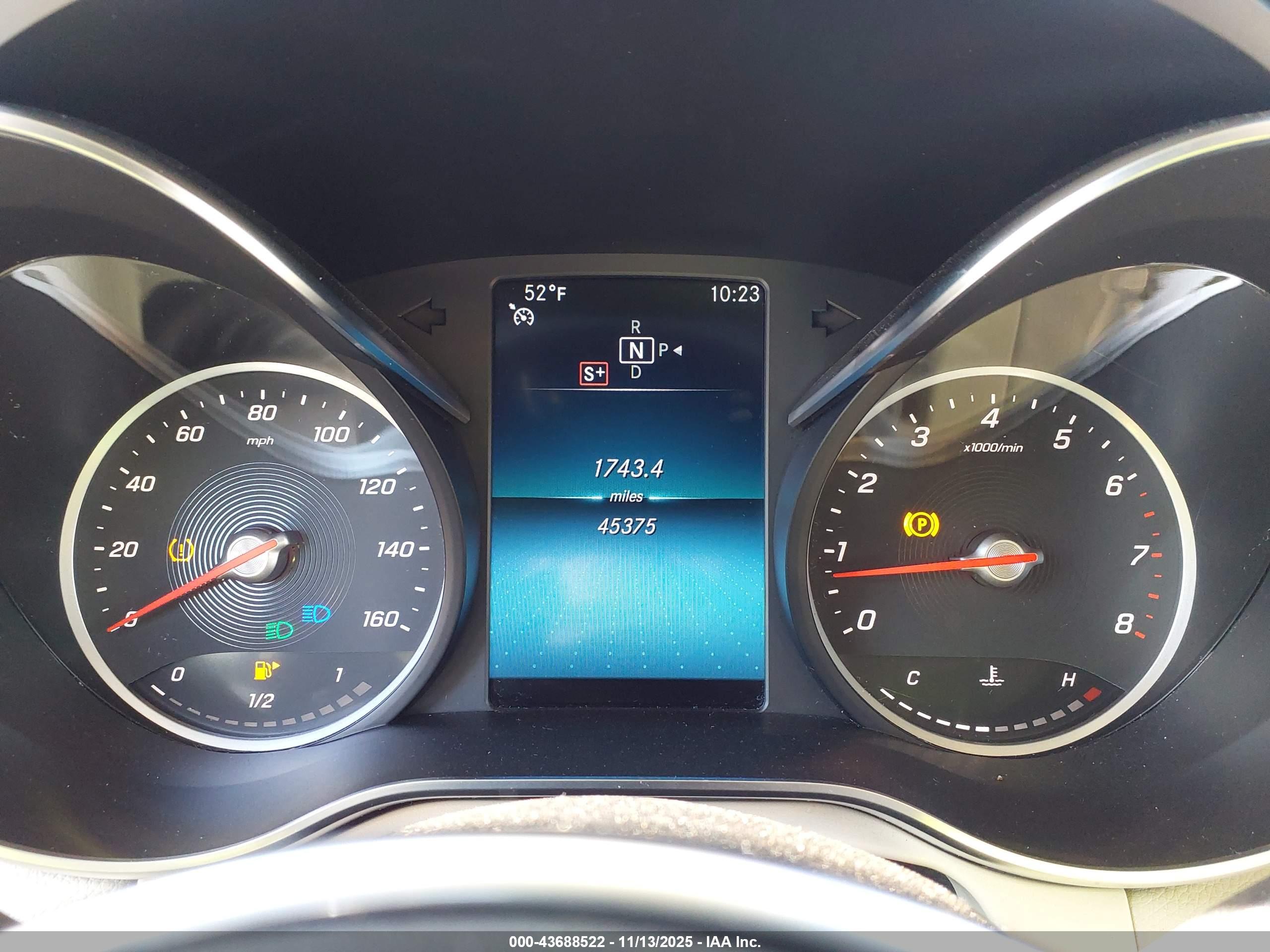 MERCEDES-BENZ GLC image 7