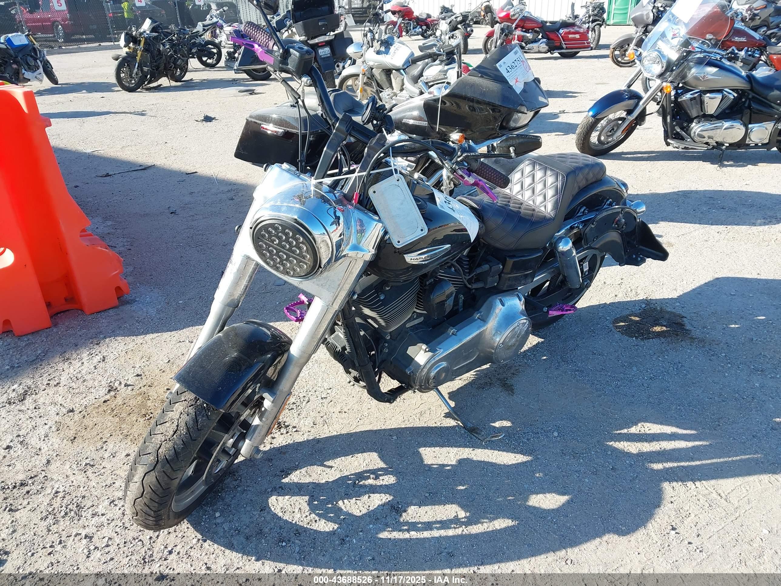 HARLEY-DAVIDSON FLD image 2