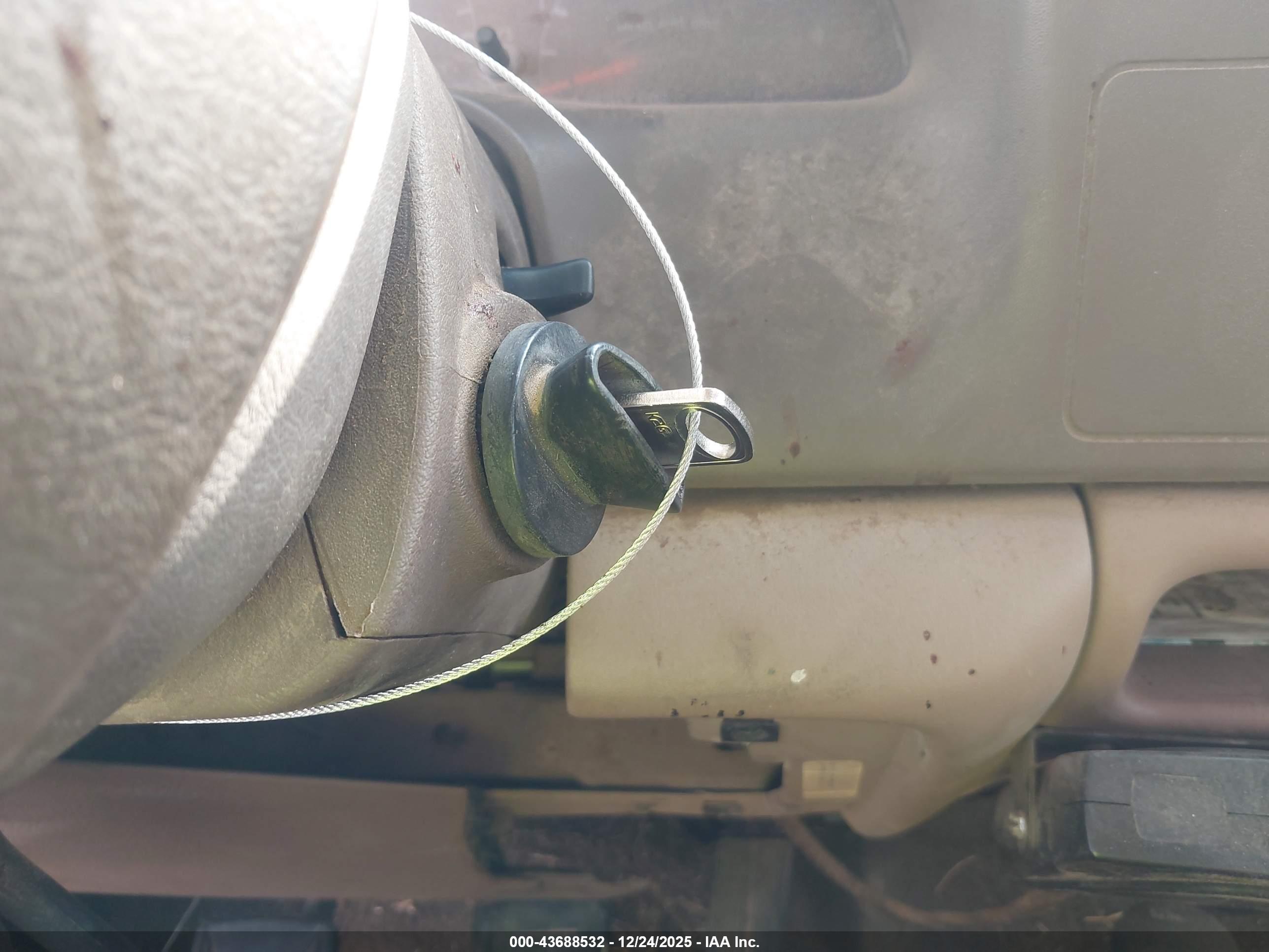 FORD F-450 image 11