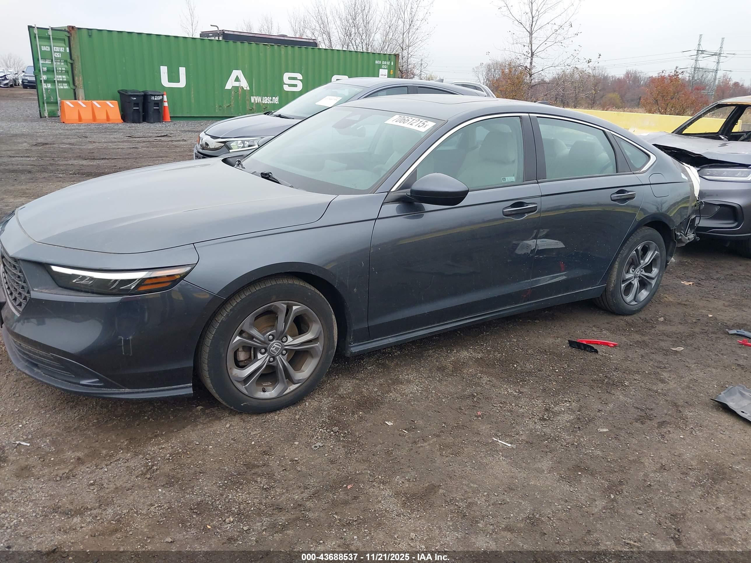 HONDA ACCORD image 2