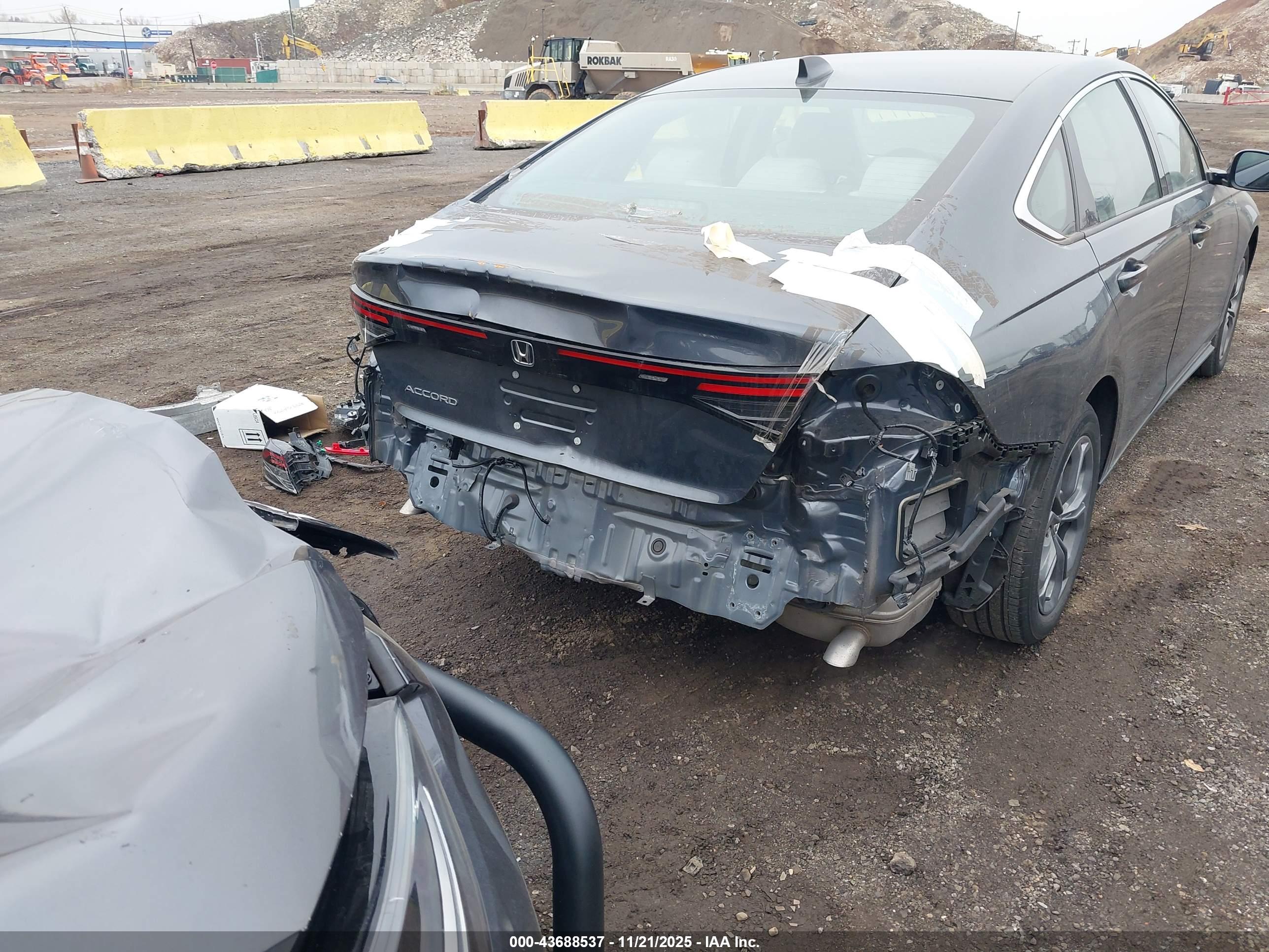 HONDA ACCORD image 6