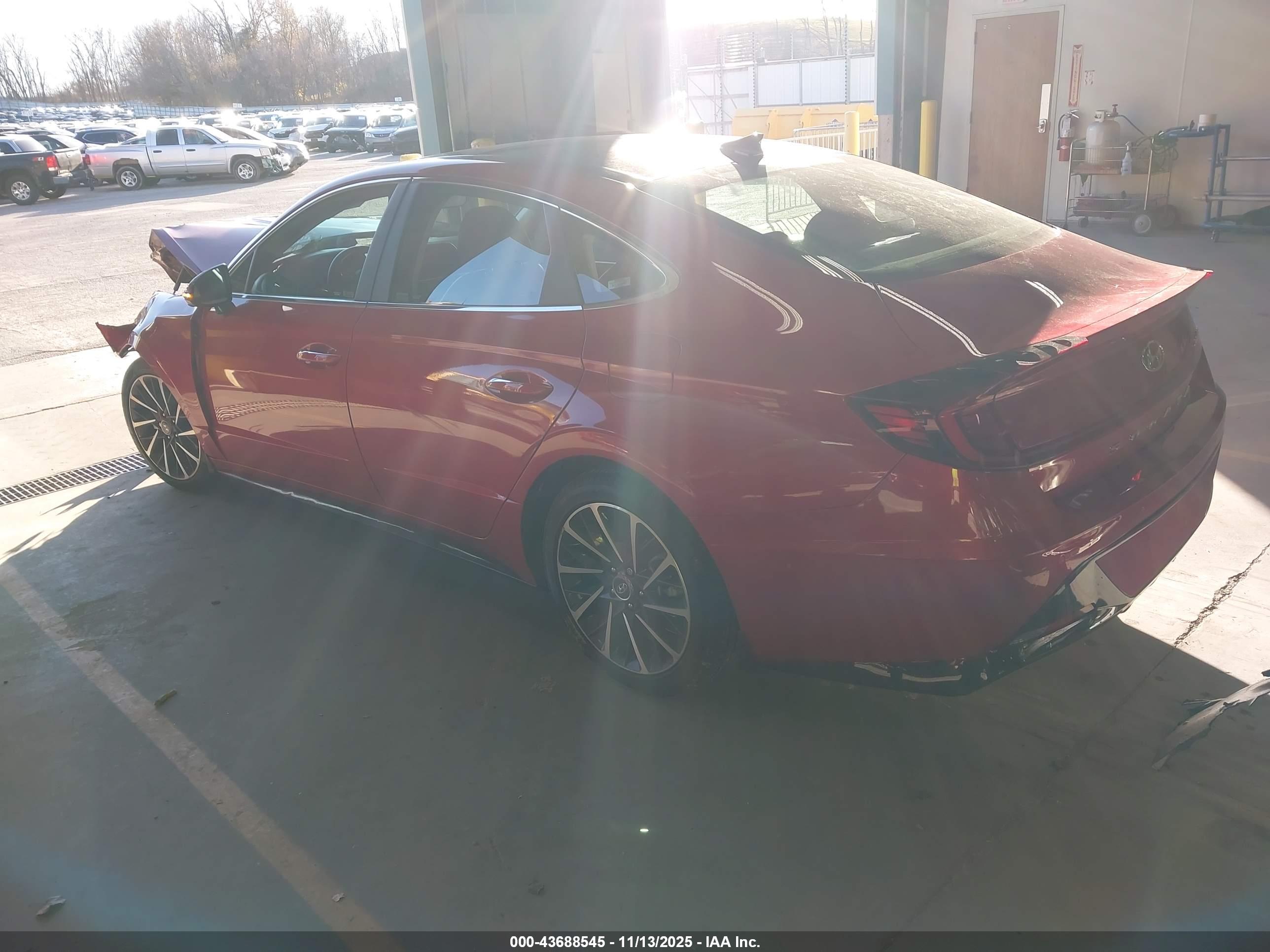 HYUNDAI SONATA image 3