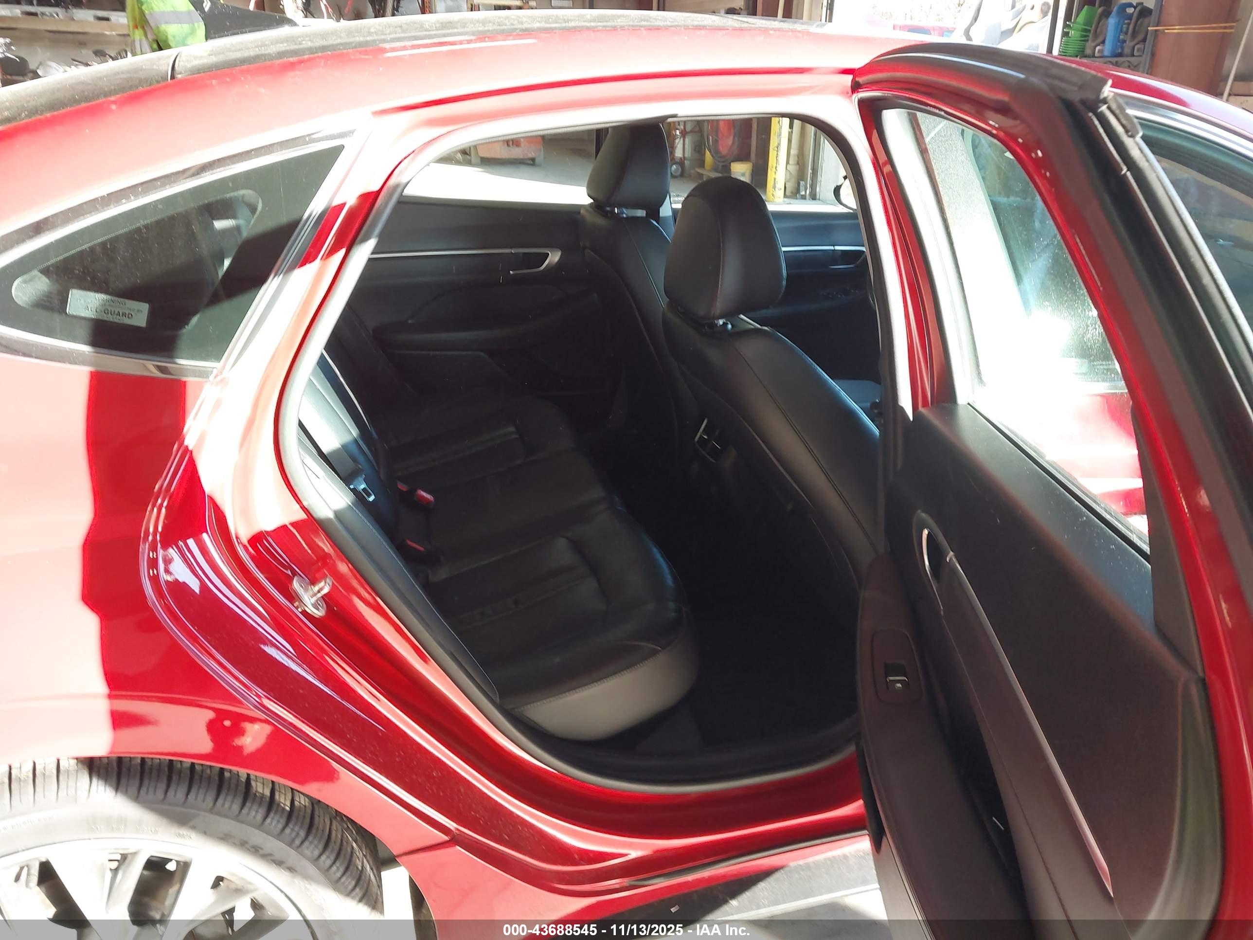 HYUNDAI SONATA image 8