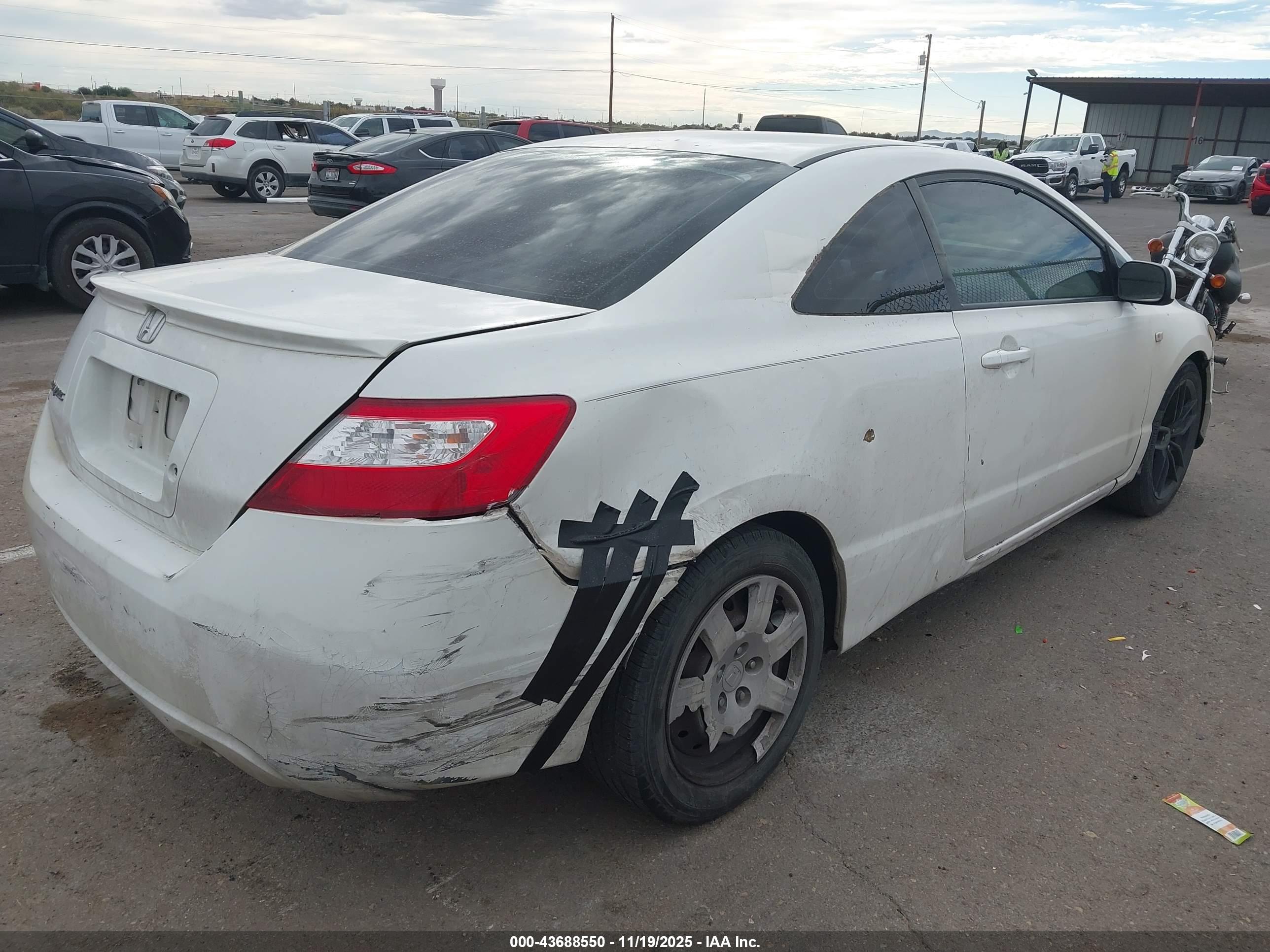 HONDA CIVIC image 4
