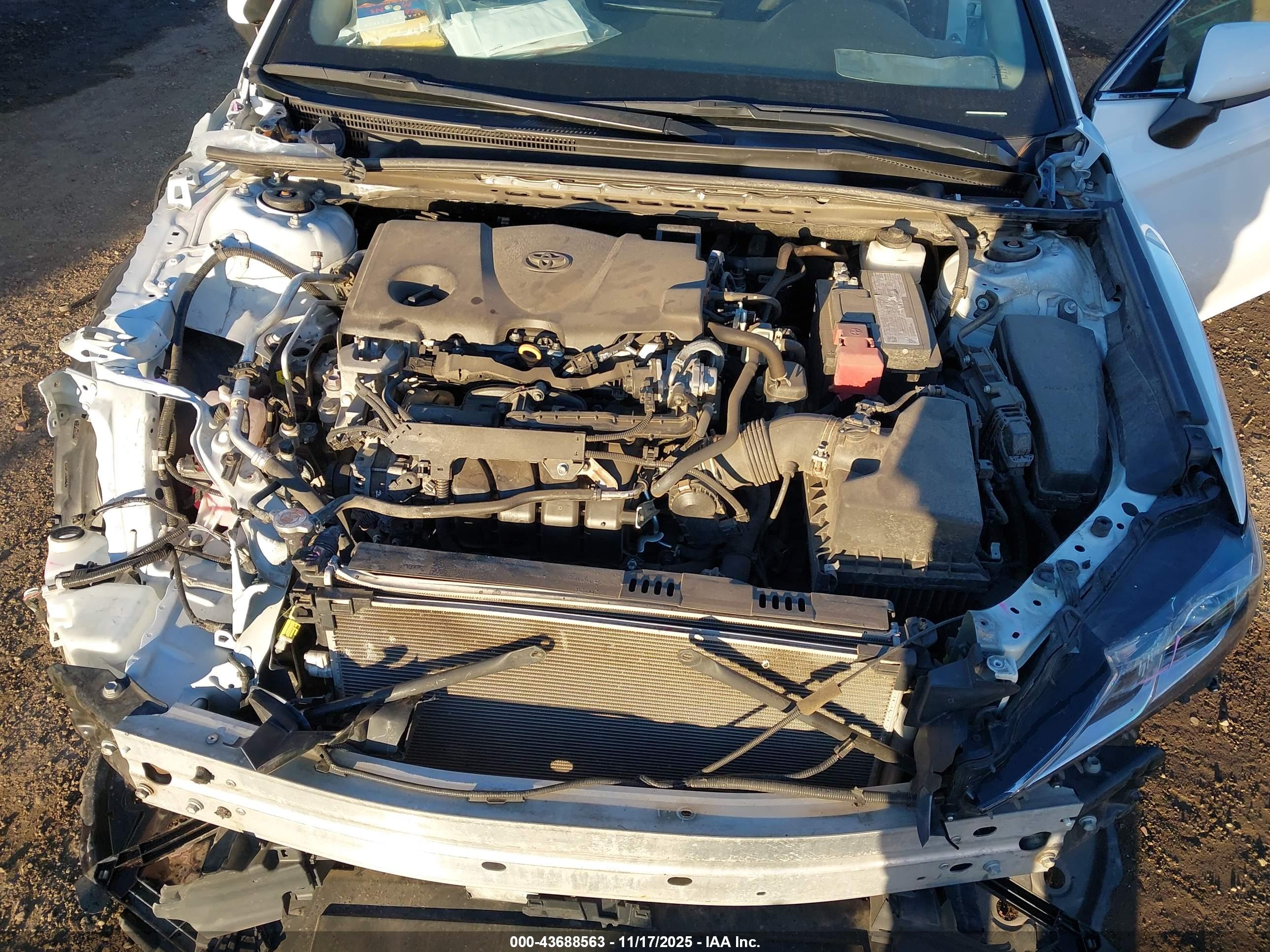 TOYOTA CAMRY image 10