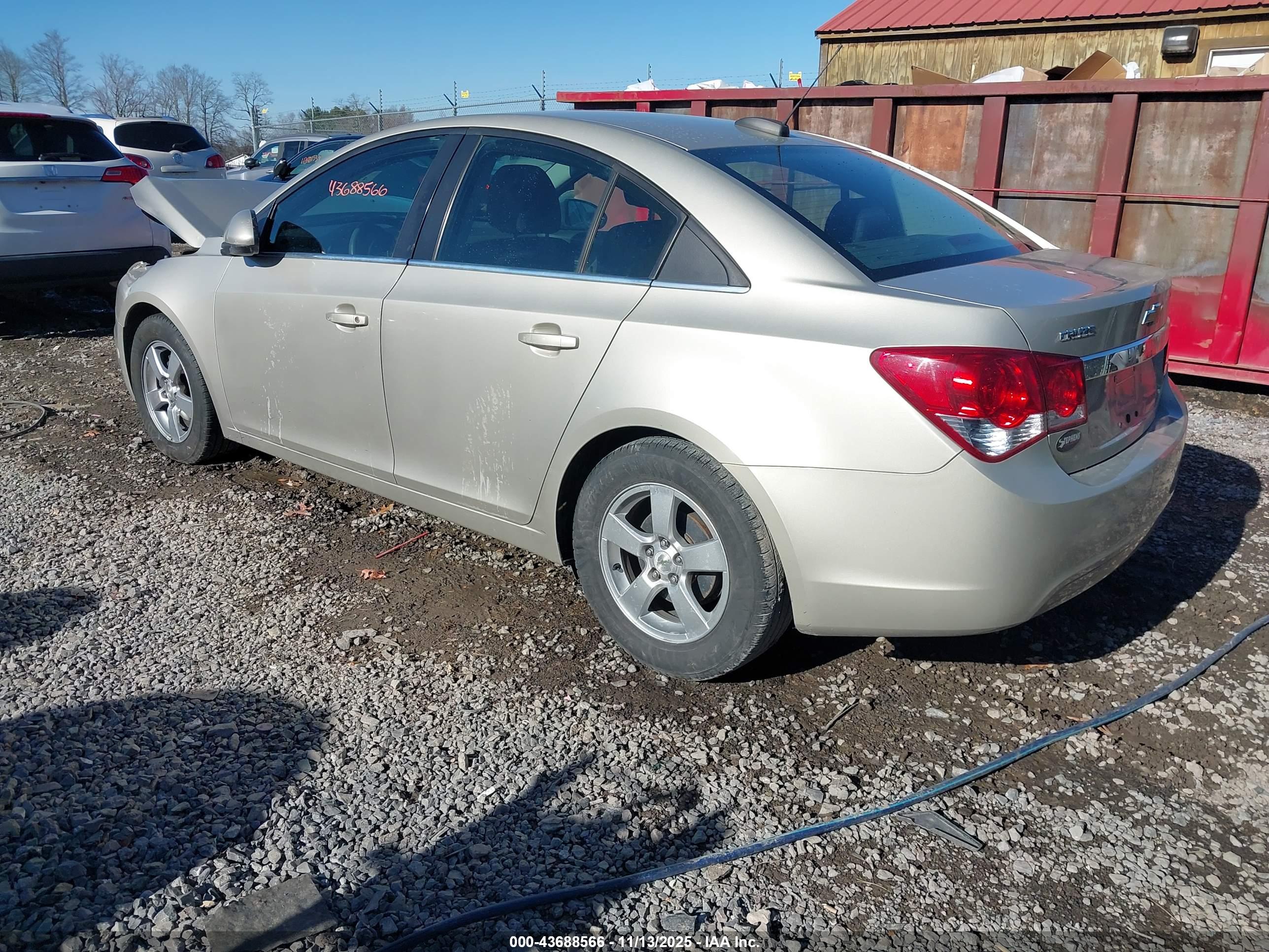 CHEVROLET CRUZE image 3