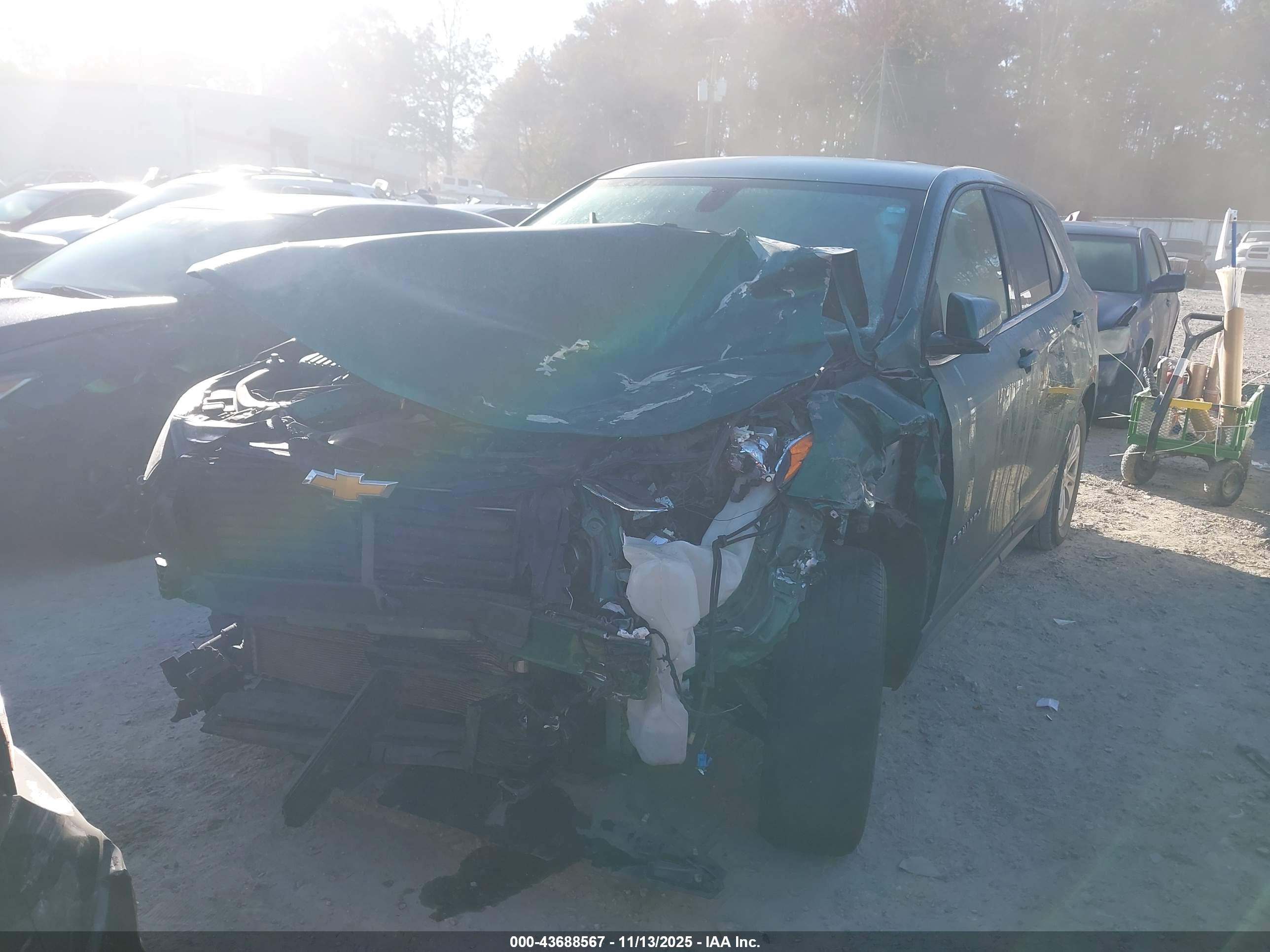 CHEVROLET EQUINOX image 2