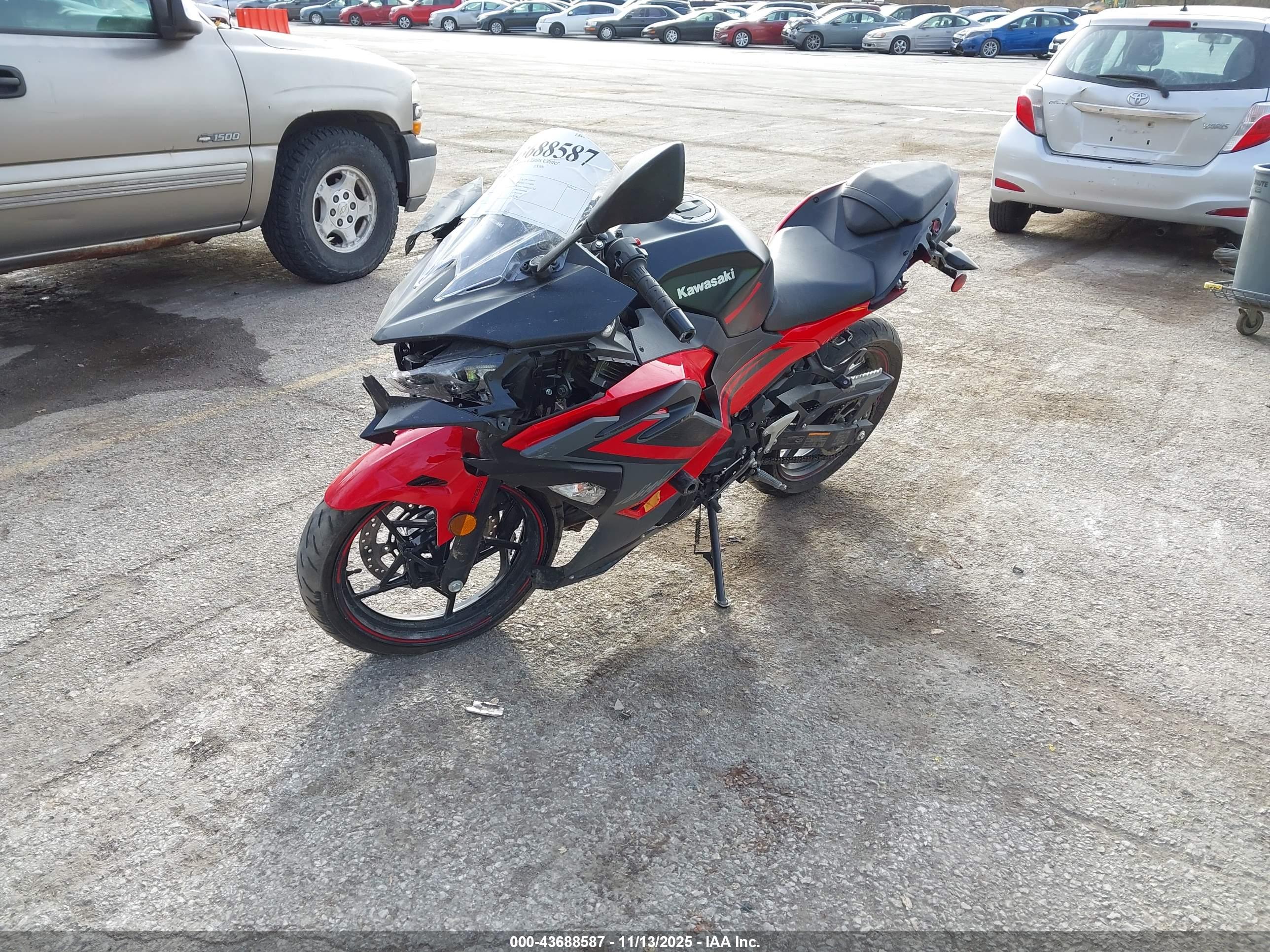 KAWASAKI EX500 image 2