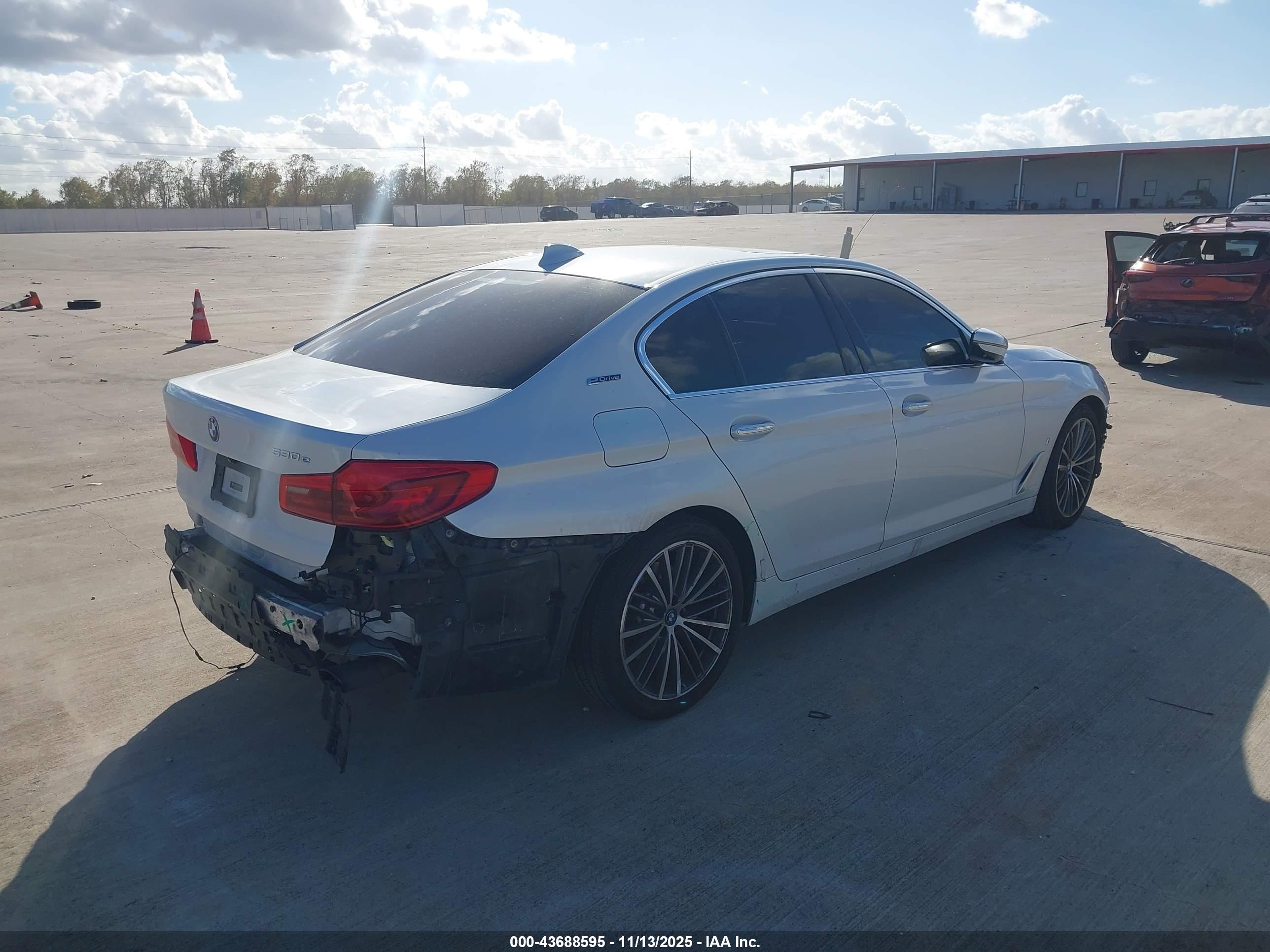 BMW 530E image 4