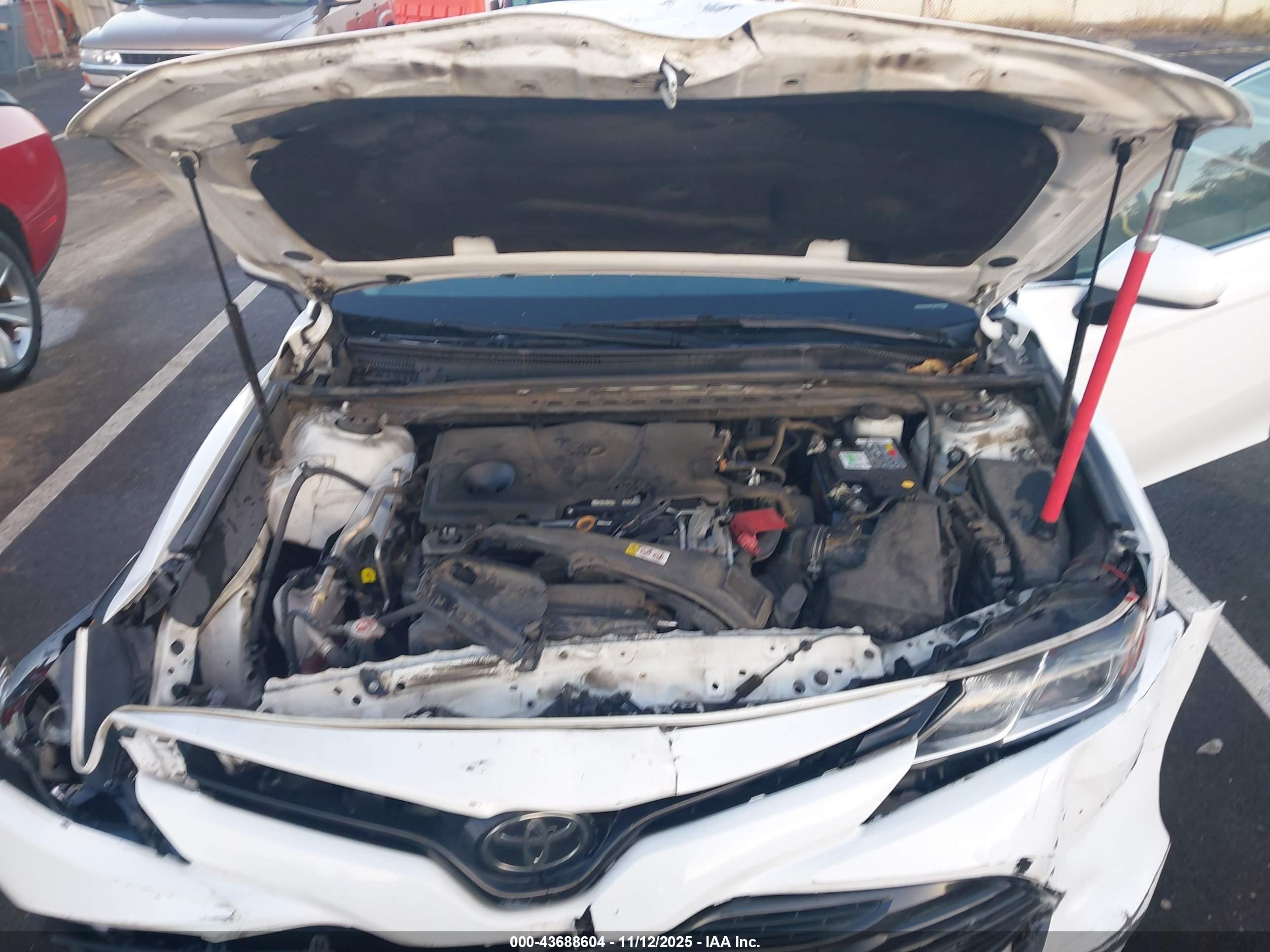TOYOTA CAMRY image 10