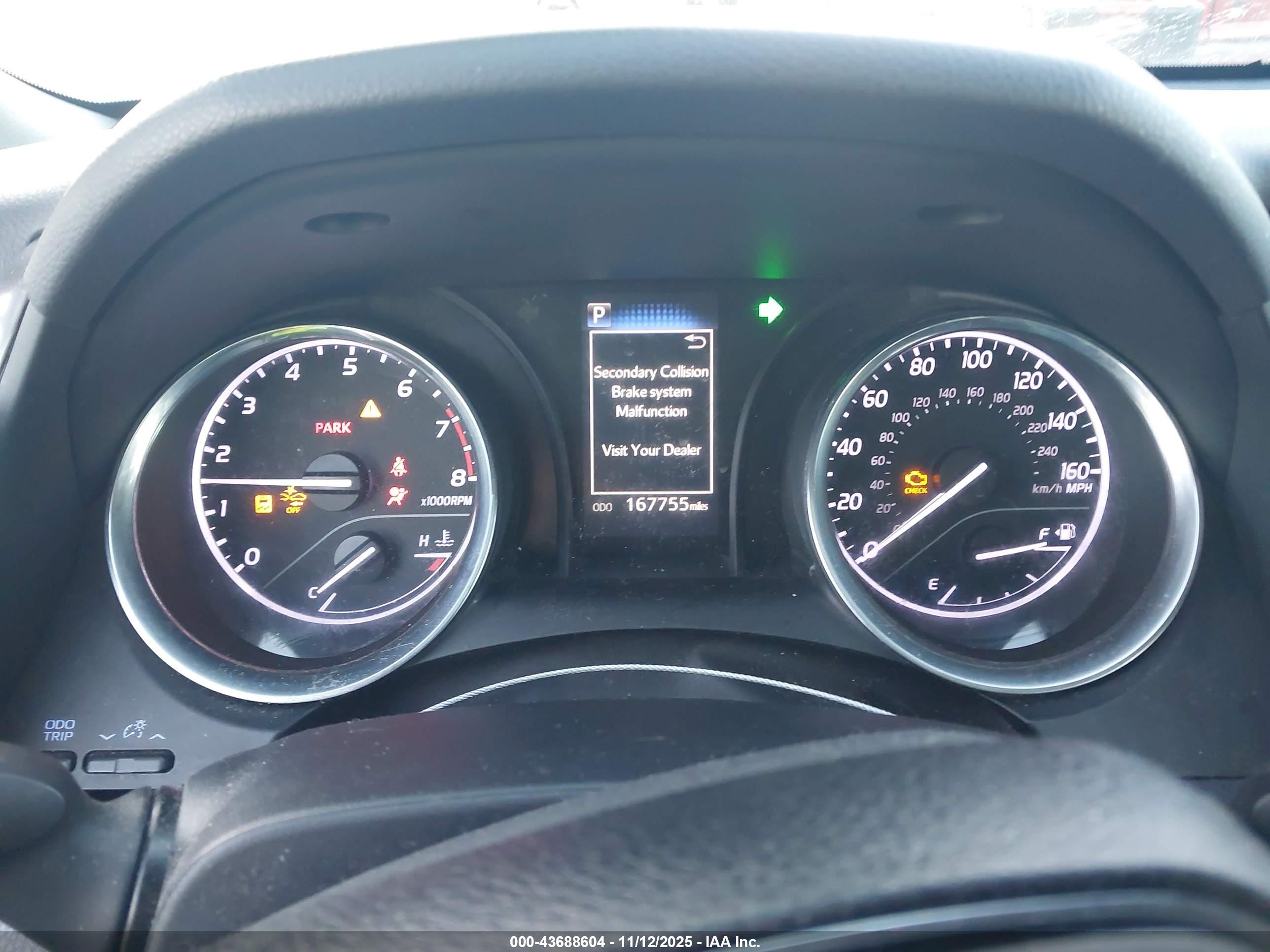 TOYOTA CAMRY image 7