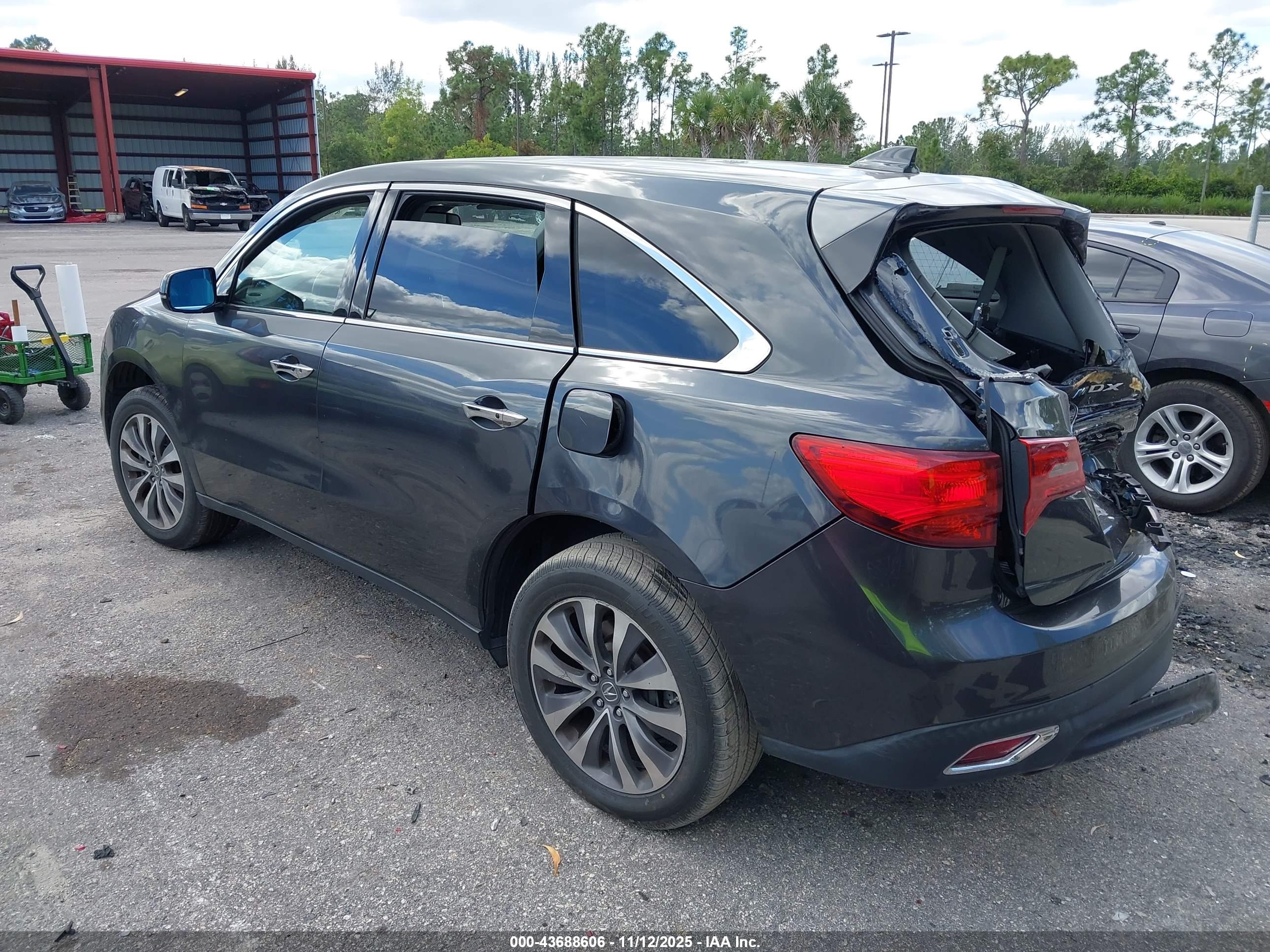 ACURA MDX image 3