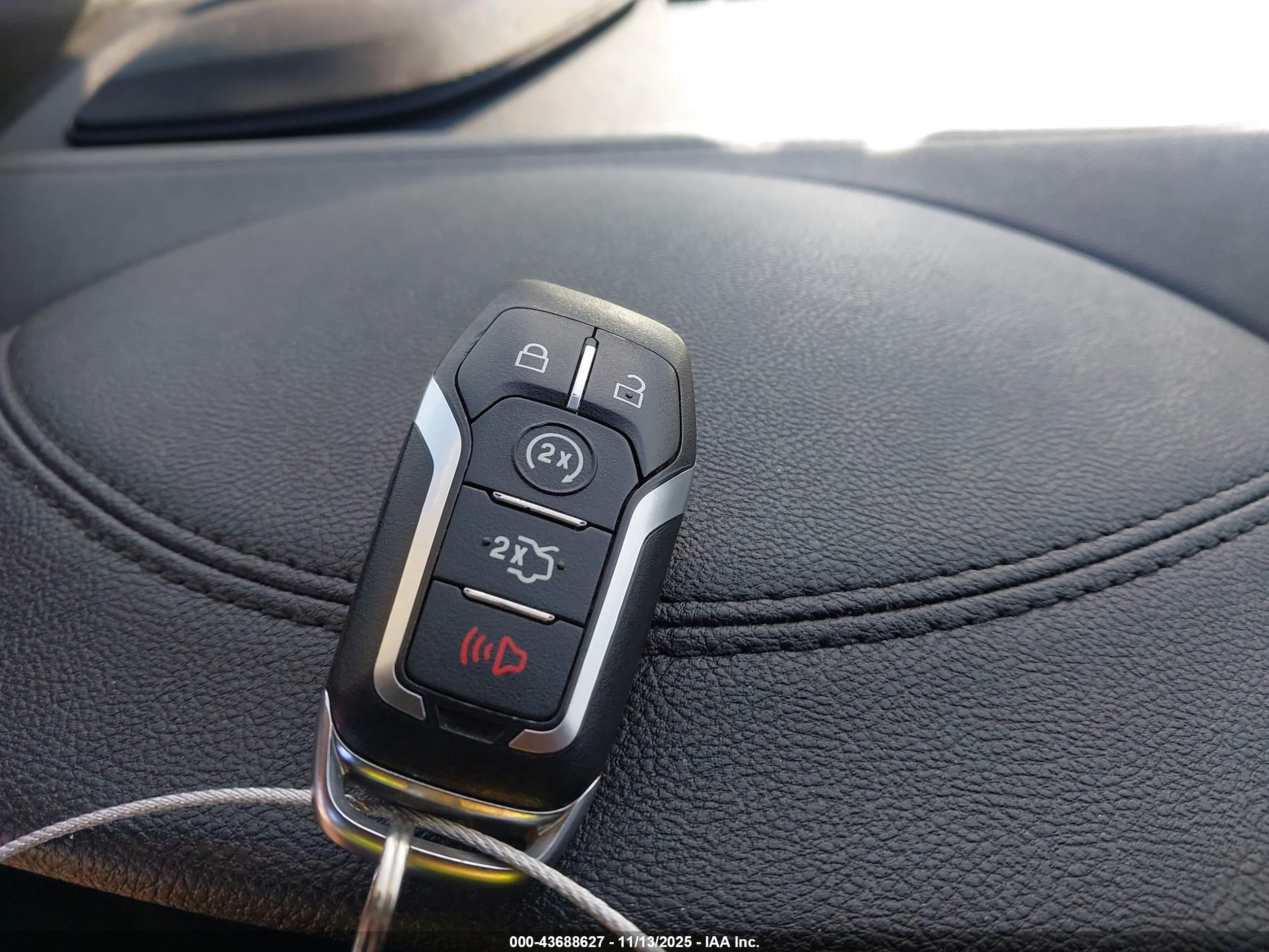 LINCOLN MKC image 11