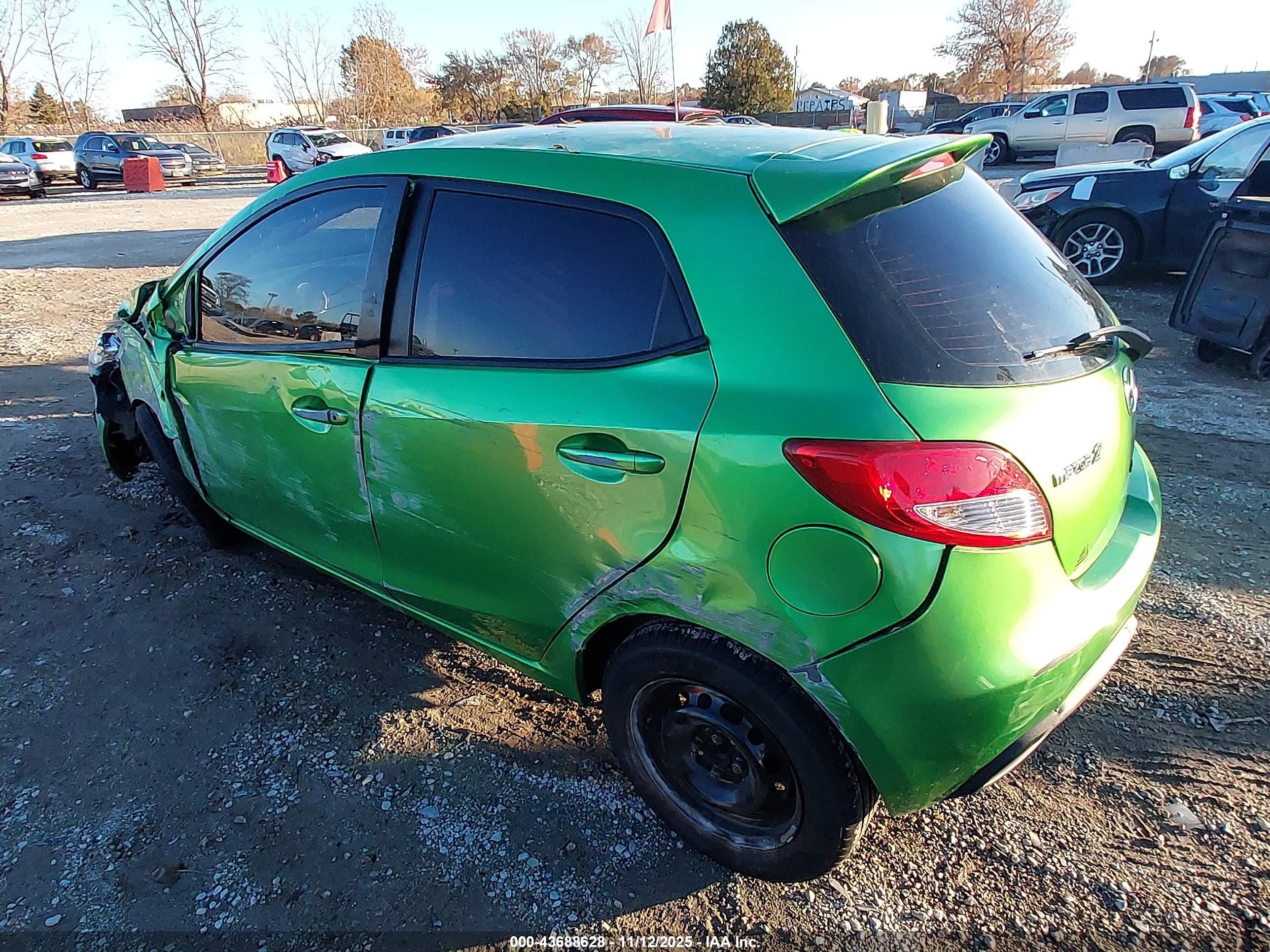 MAZDA MAZDA2 image 3