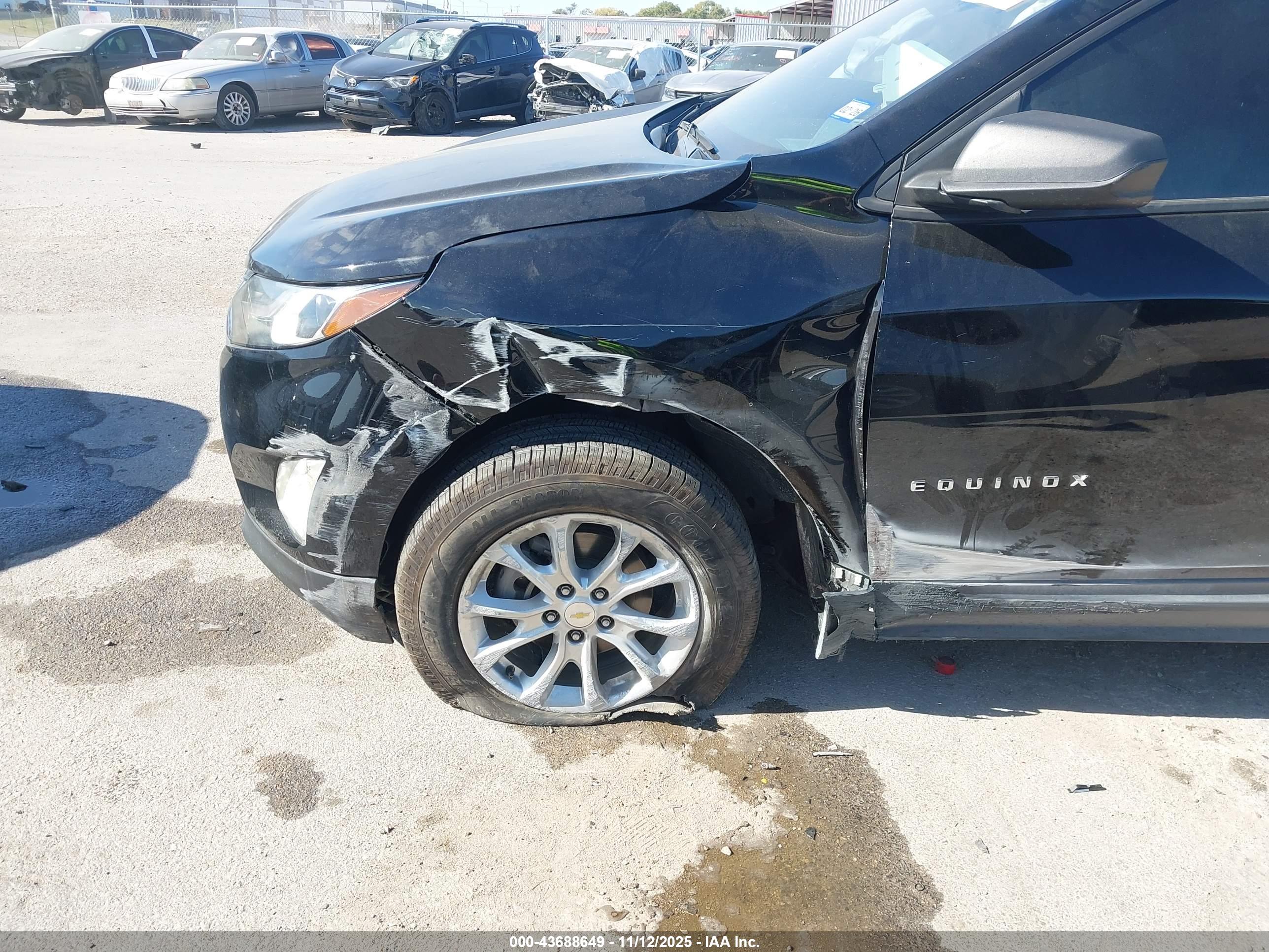 CHEVROLET EQUINOX image 6