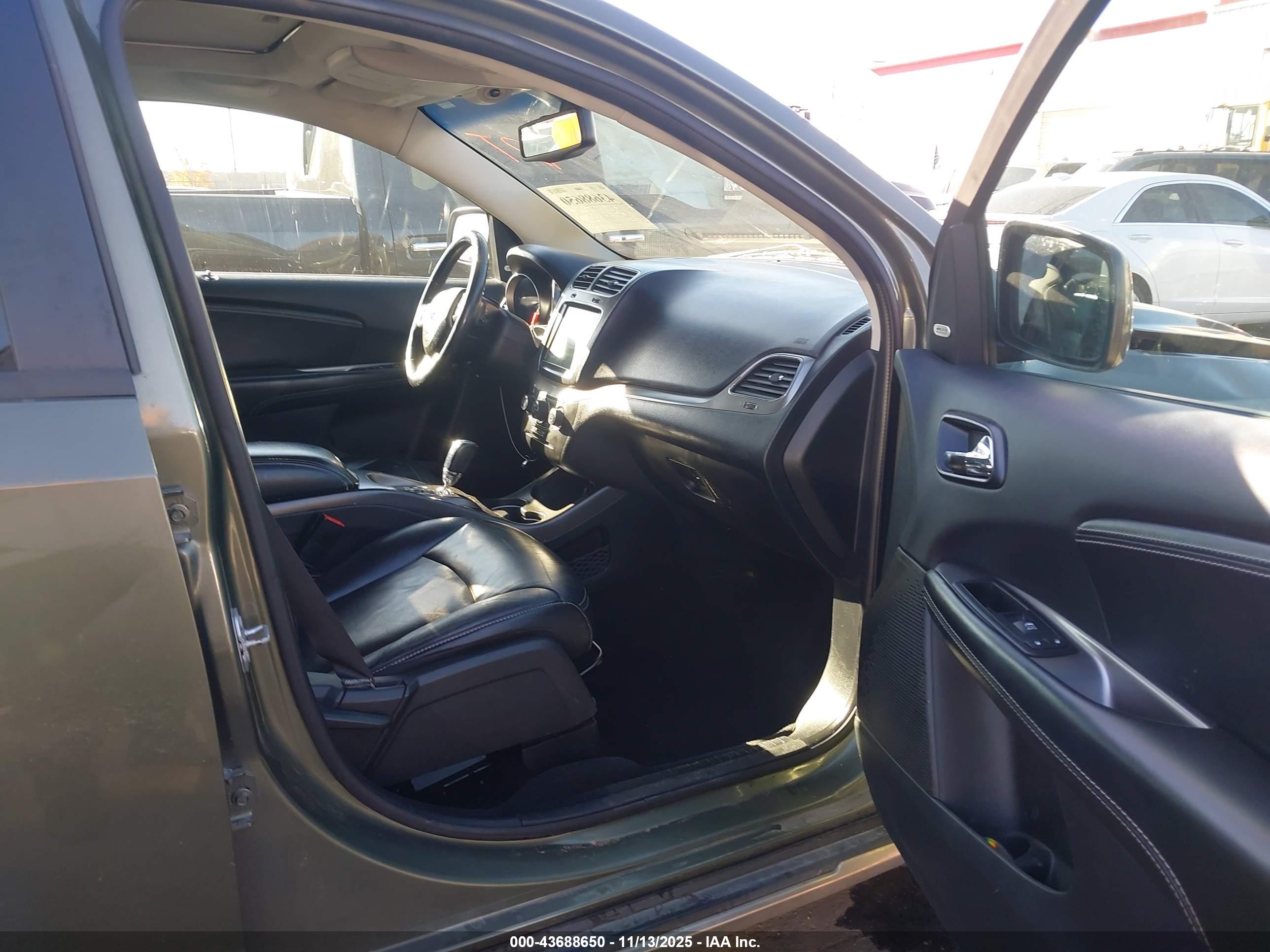 DODGE JOURNEY image 5