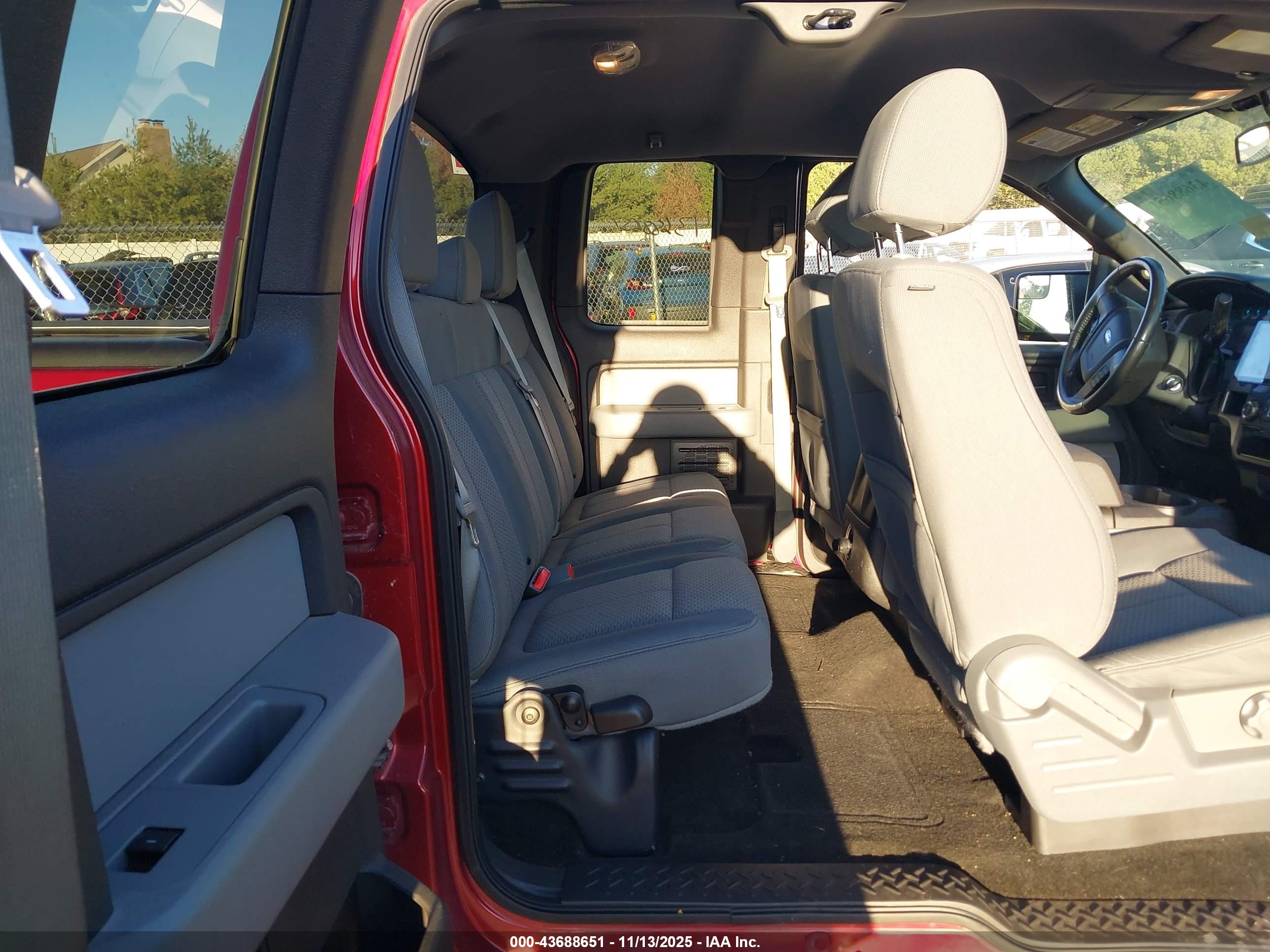FORD F-150 image 8