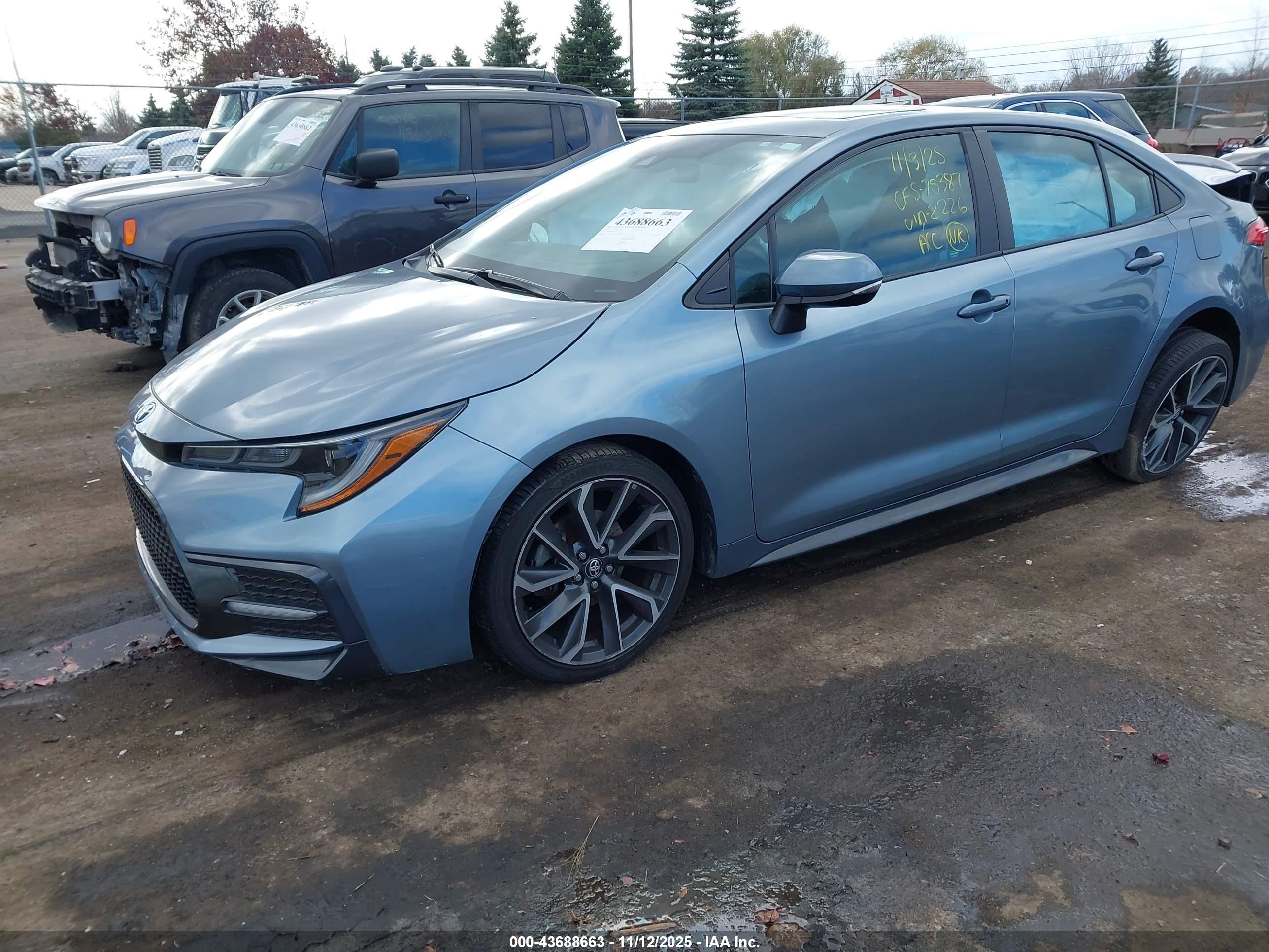 TOYOTA COROLLA image 2