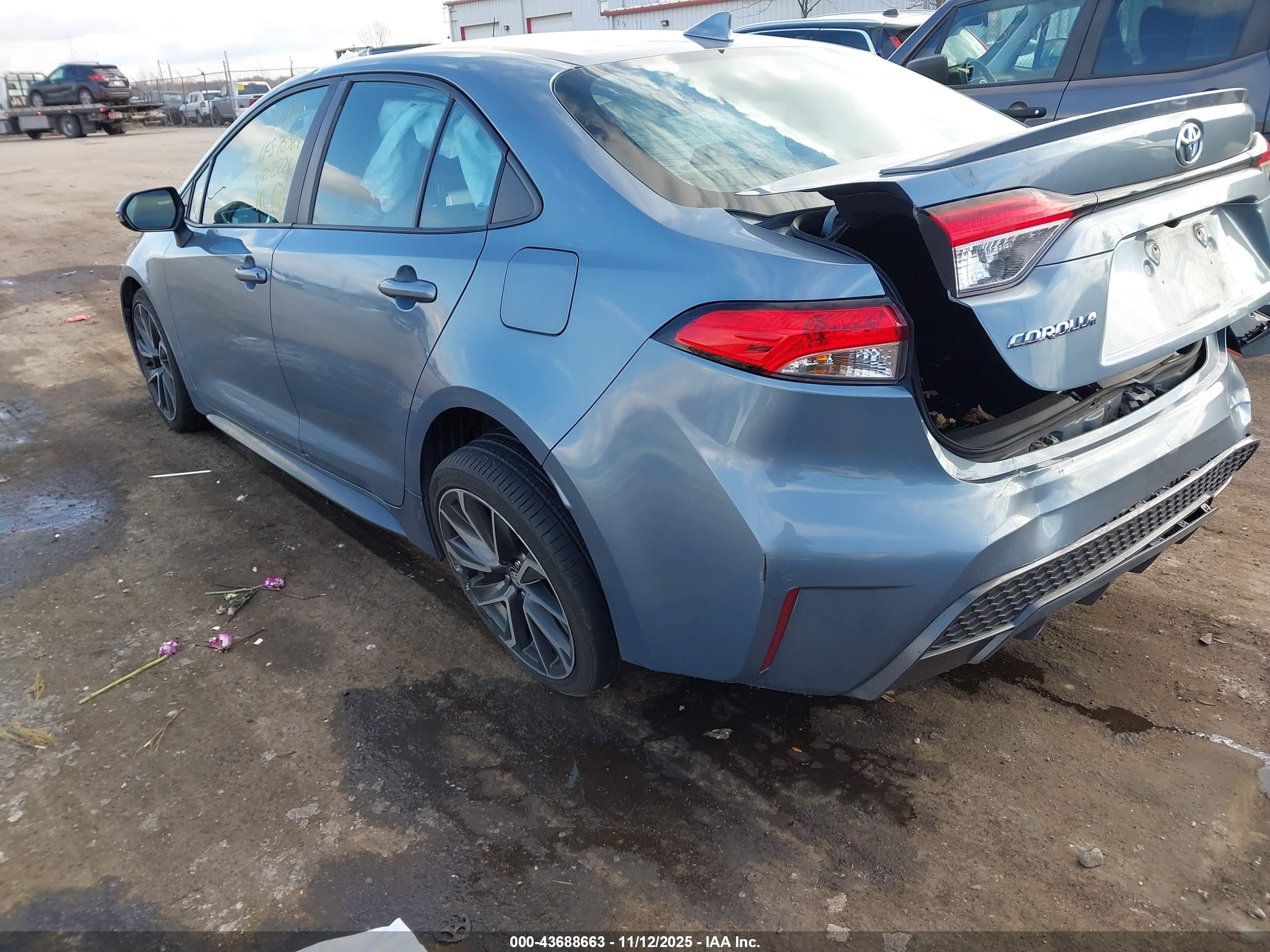 TOYOTA COROLLA image 3