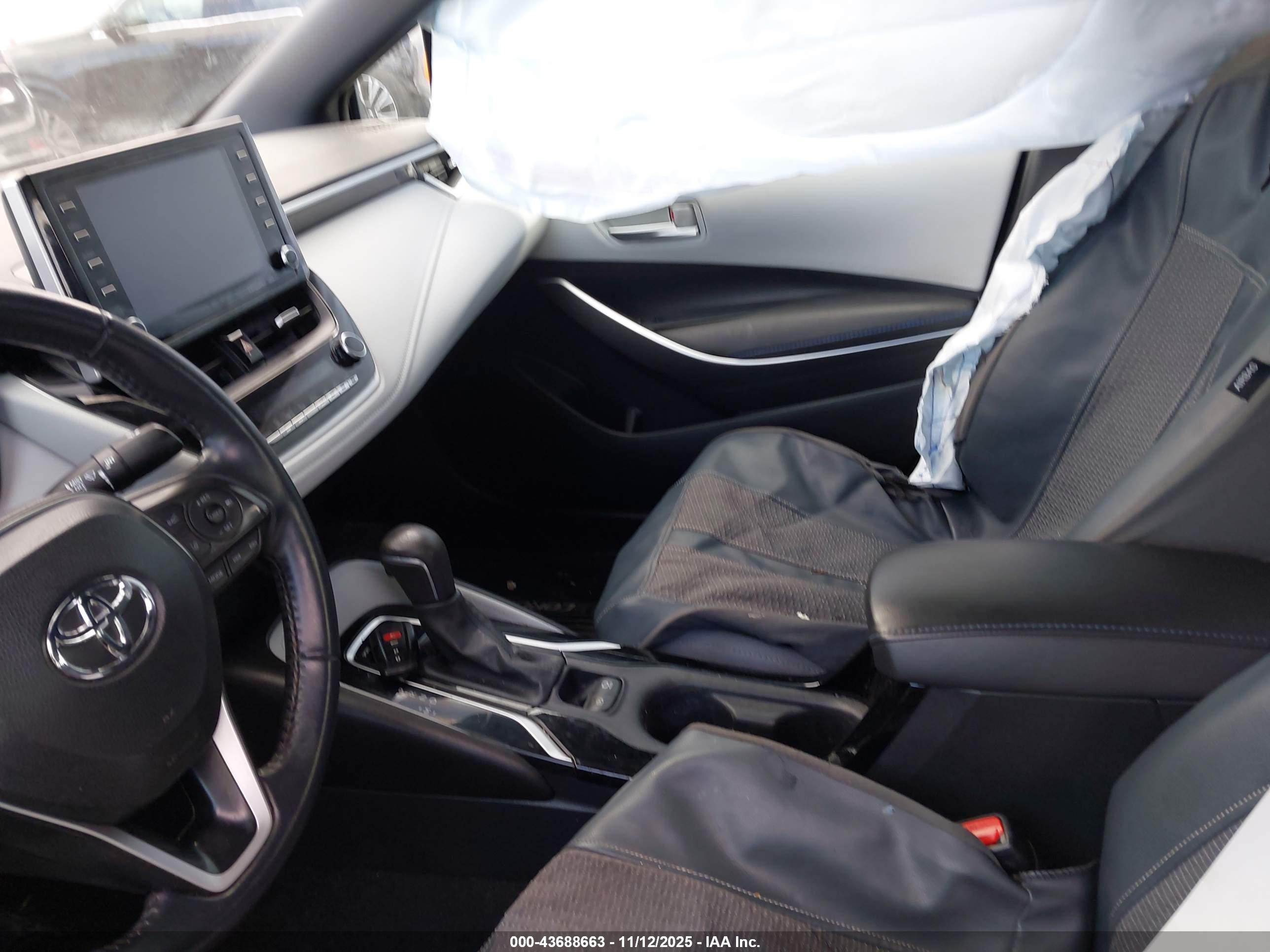 TOYOTA COROLLA image 5