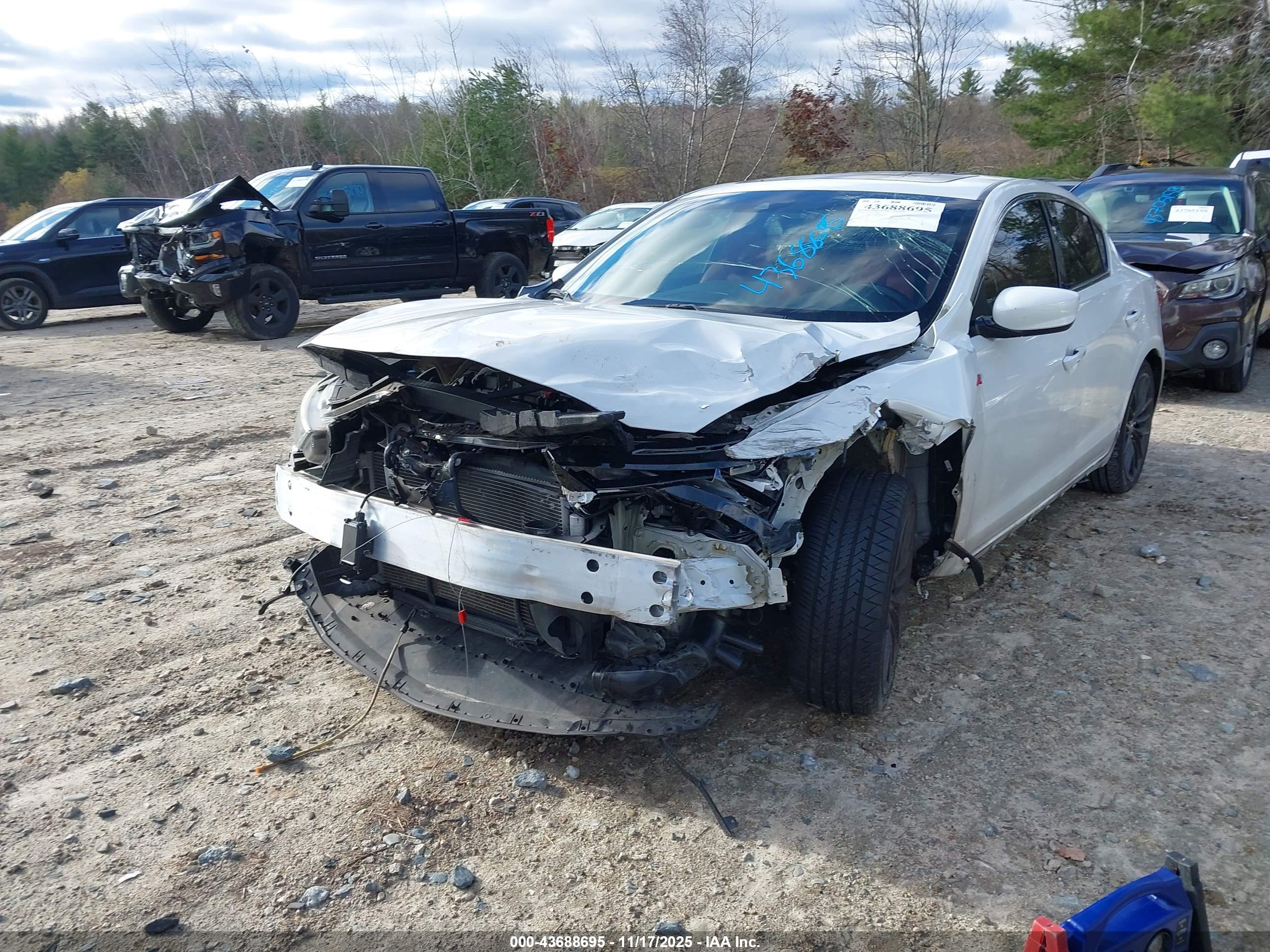 ACURA ILX image 2