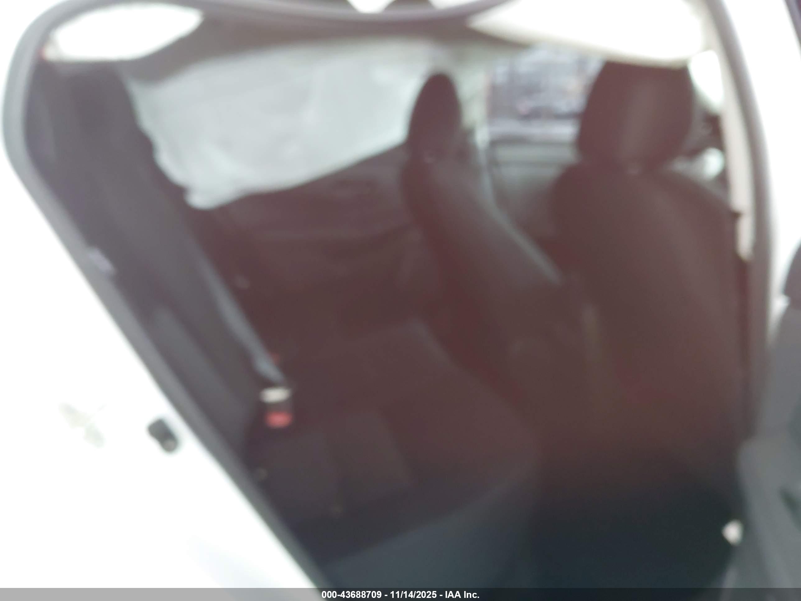 NISSAN SENTRA image 8