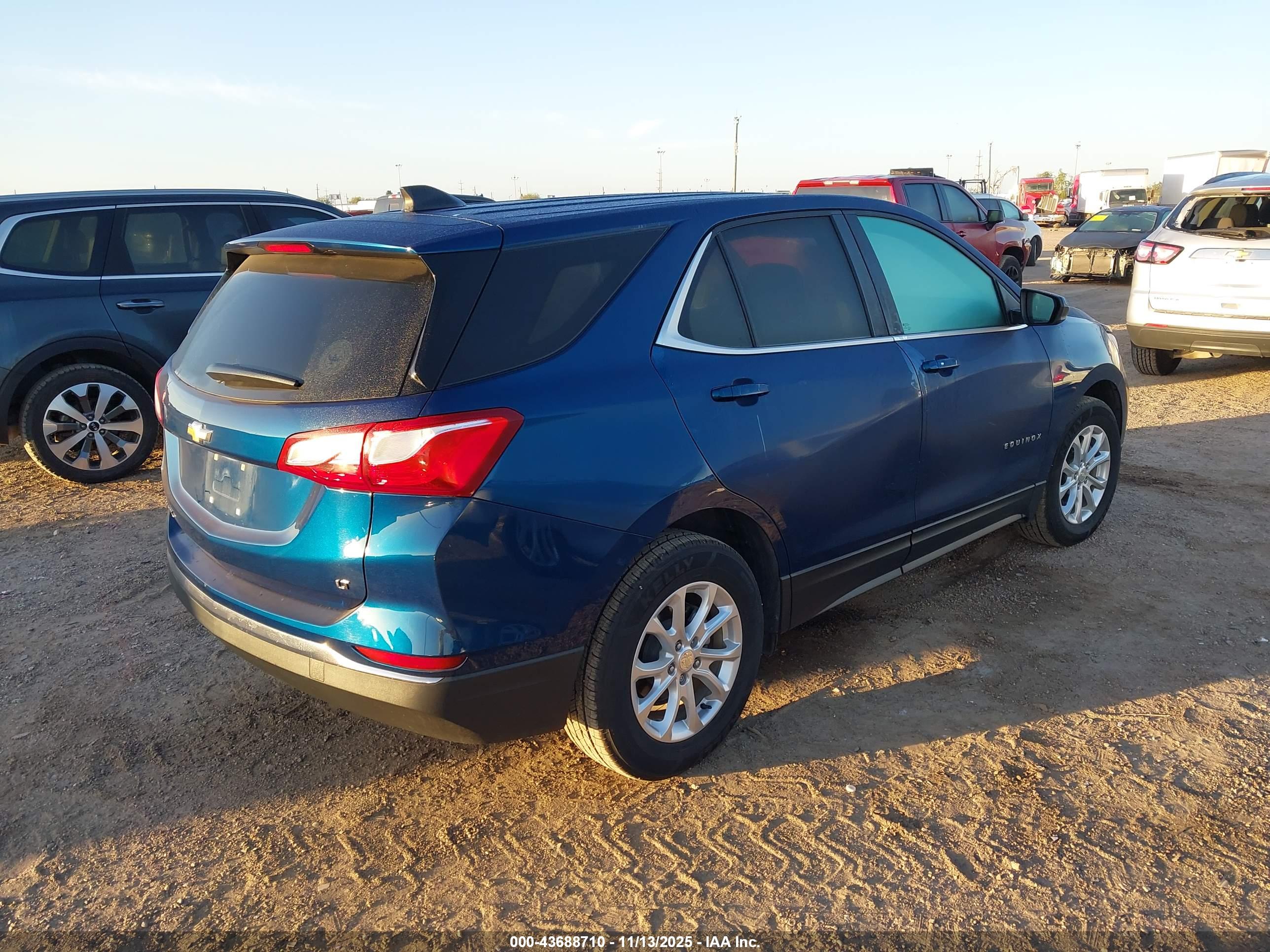 CHEVROLET EQUINOX image 4