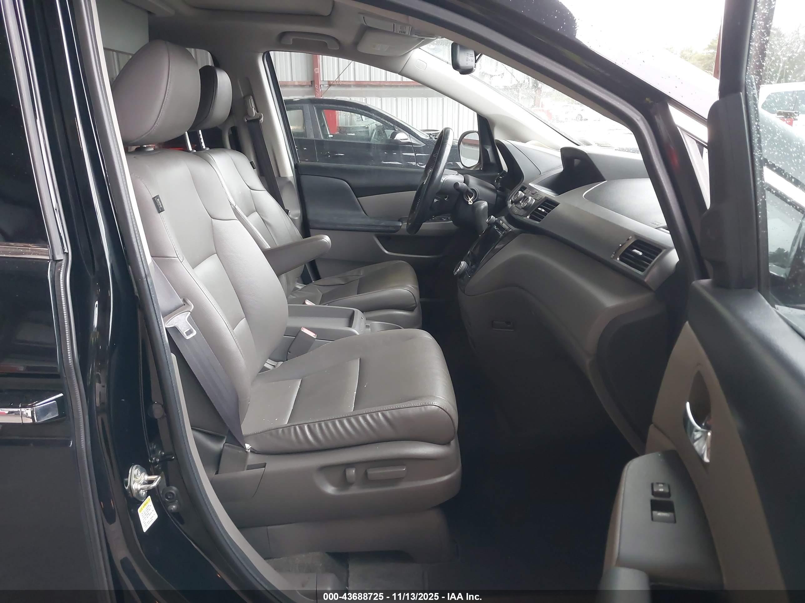 HONDA ODYSSEY image 5