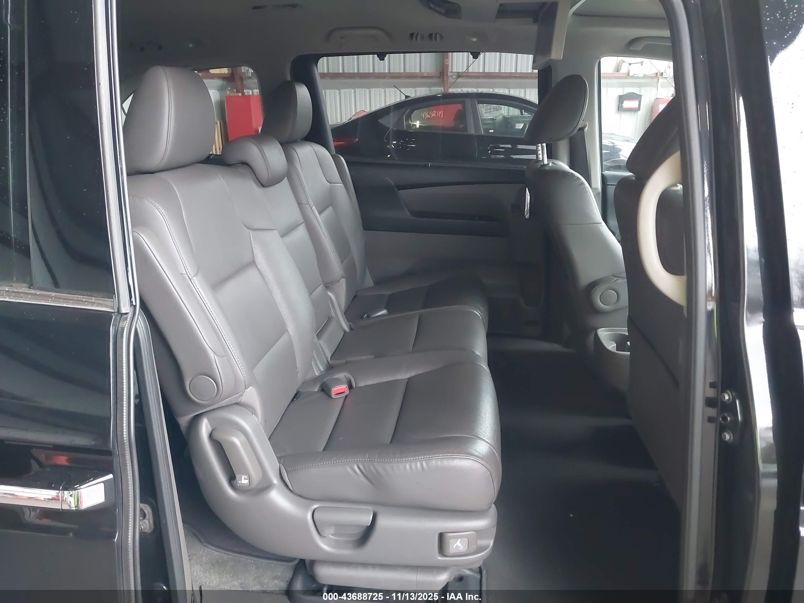 HONDA ODYSSEY image 8