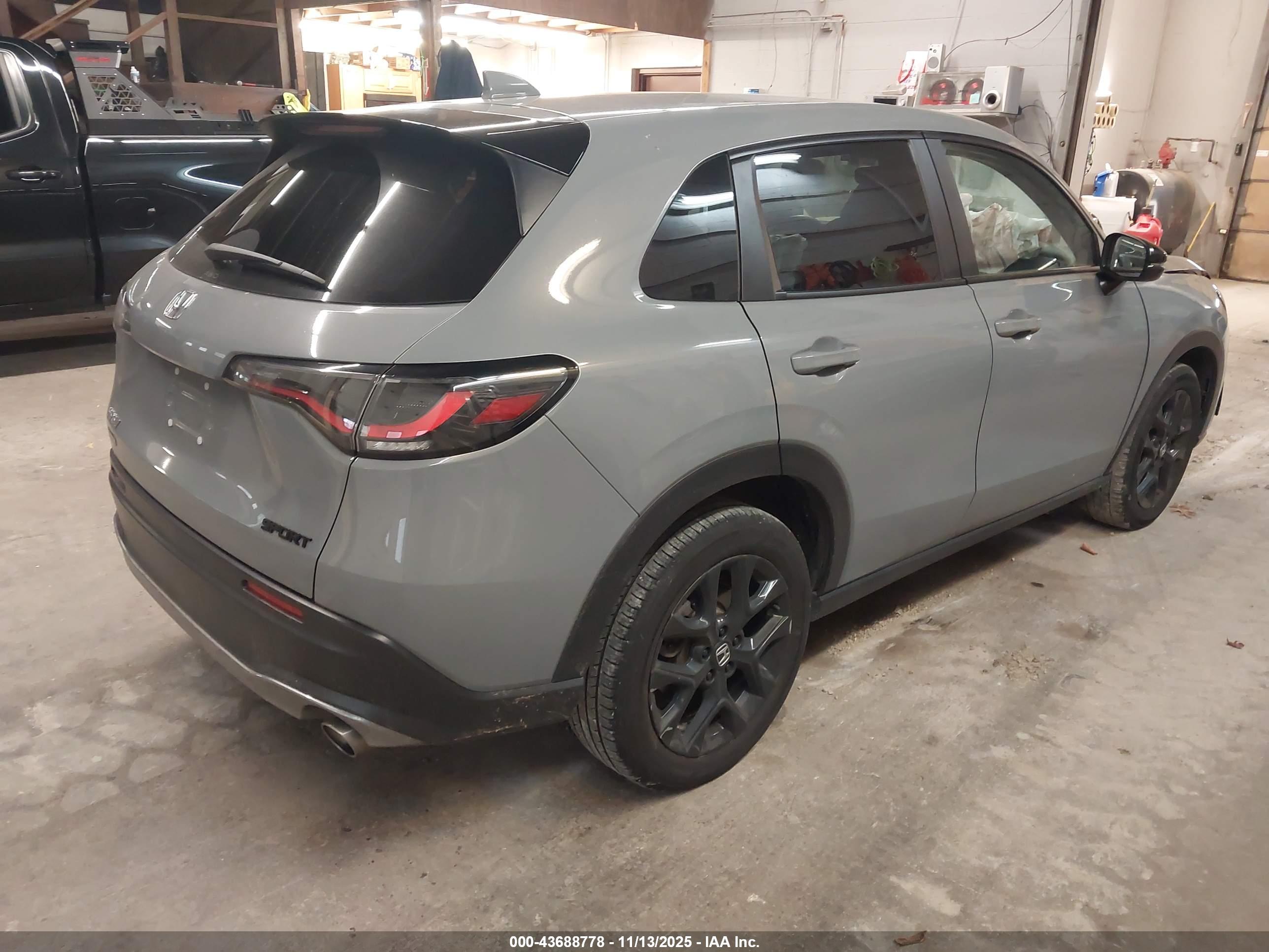 HONDA HR-V image 4