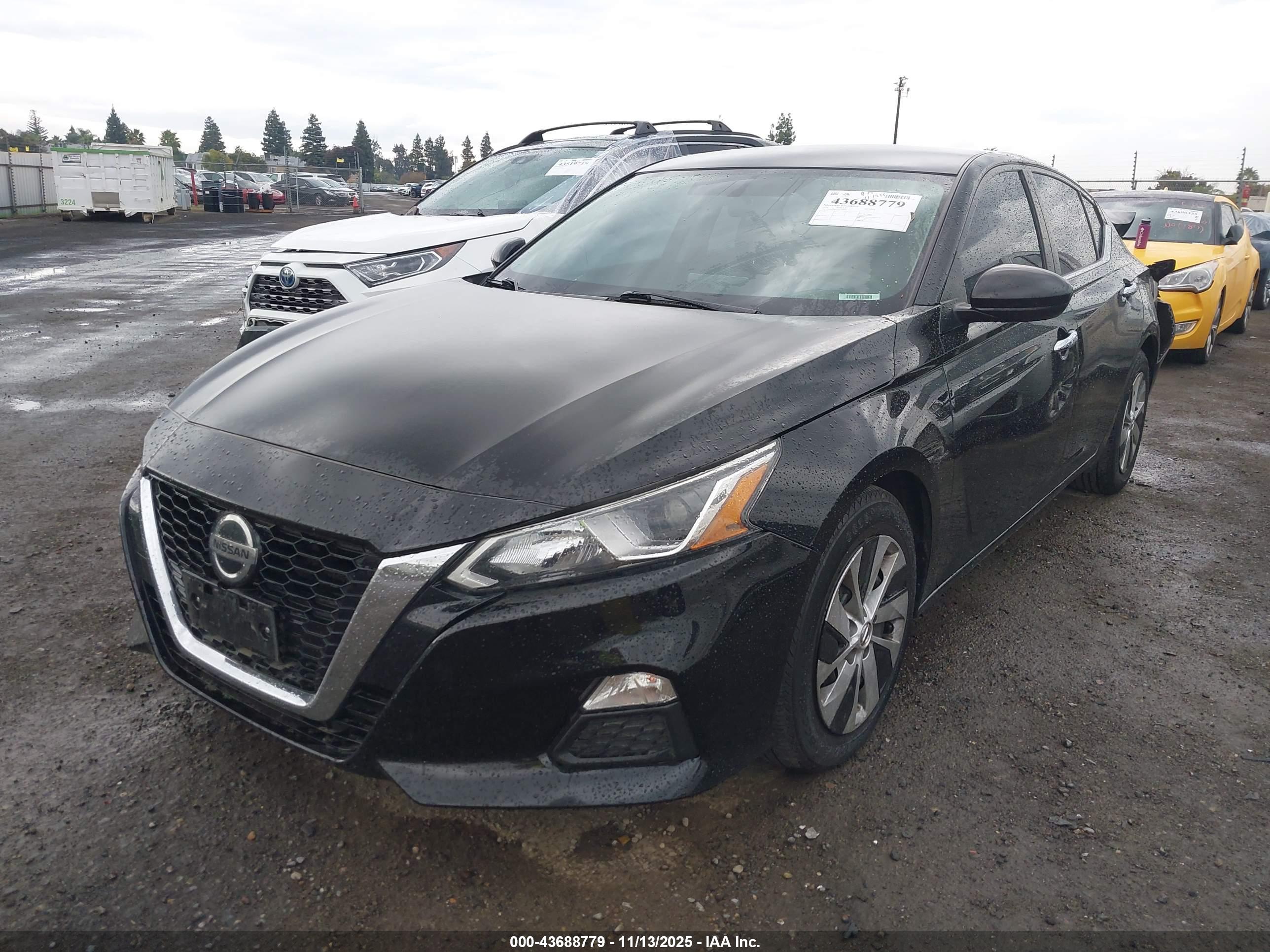 NISSAN ALTIMA image 2
