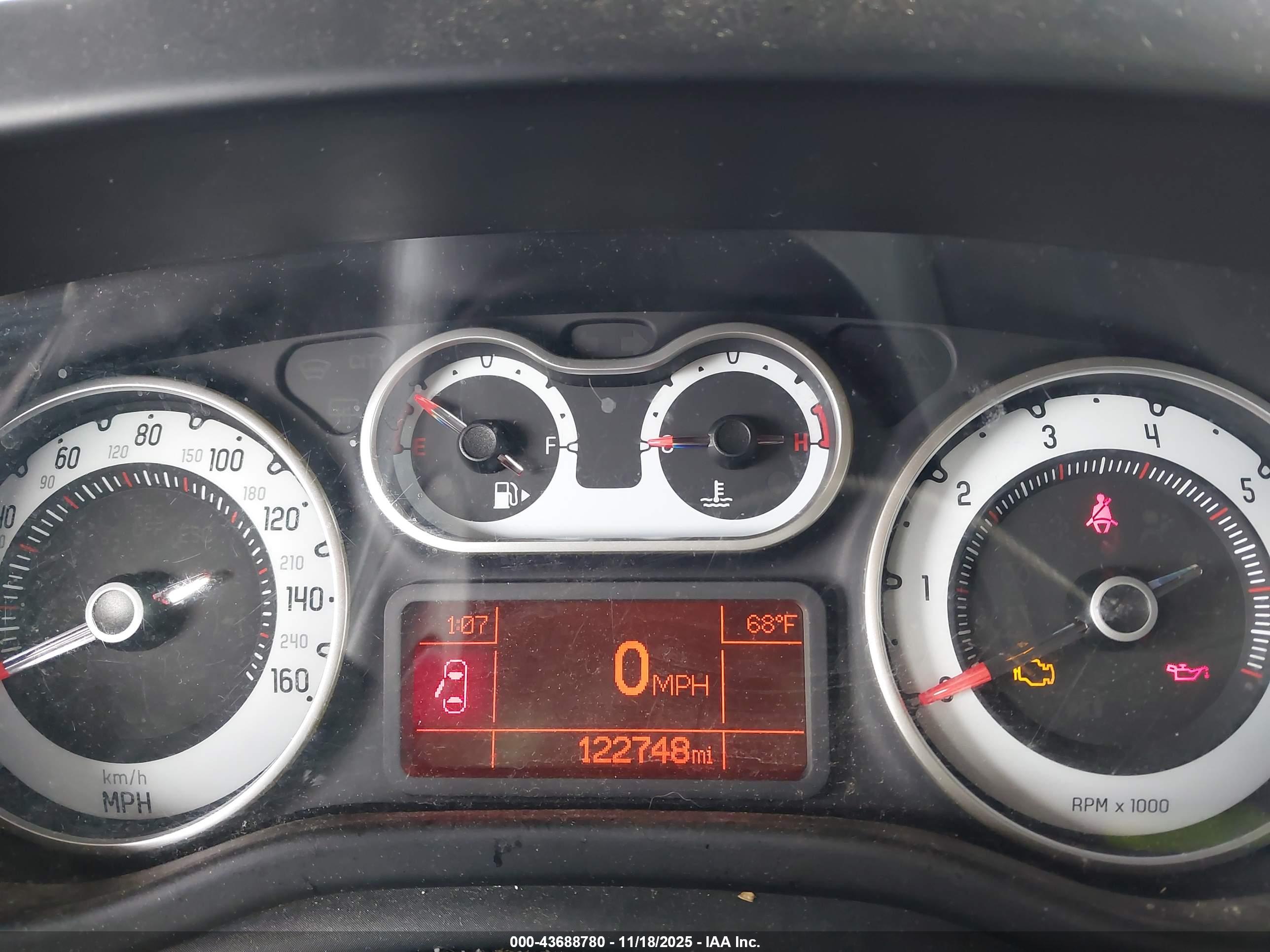 FIAT 500L image 7