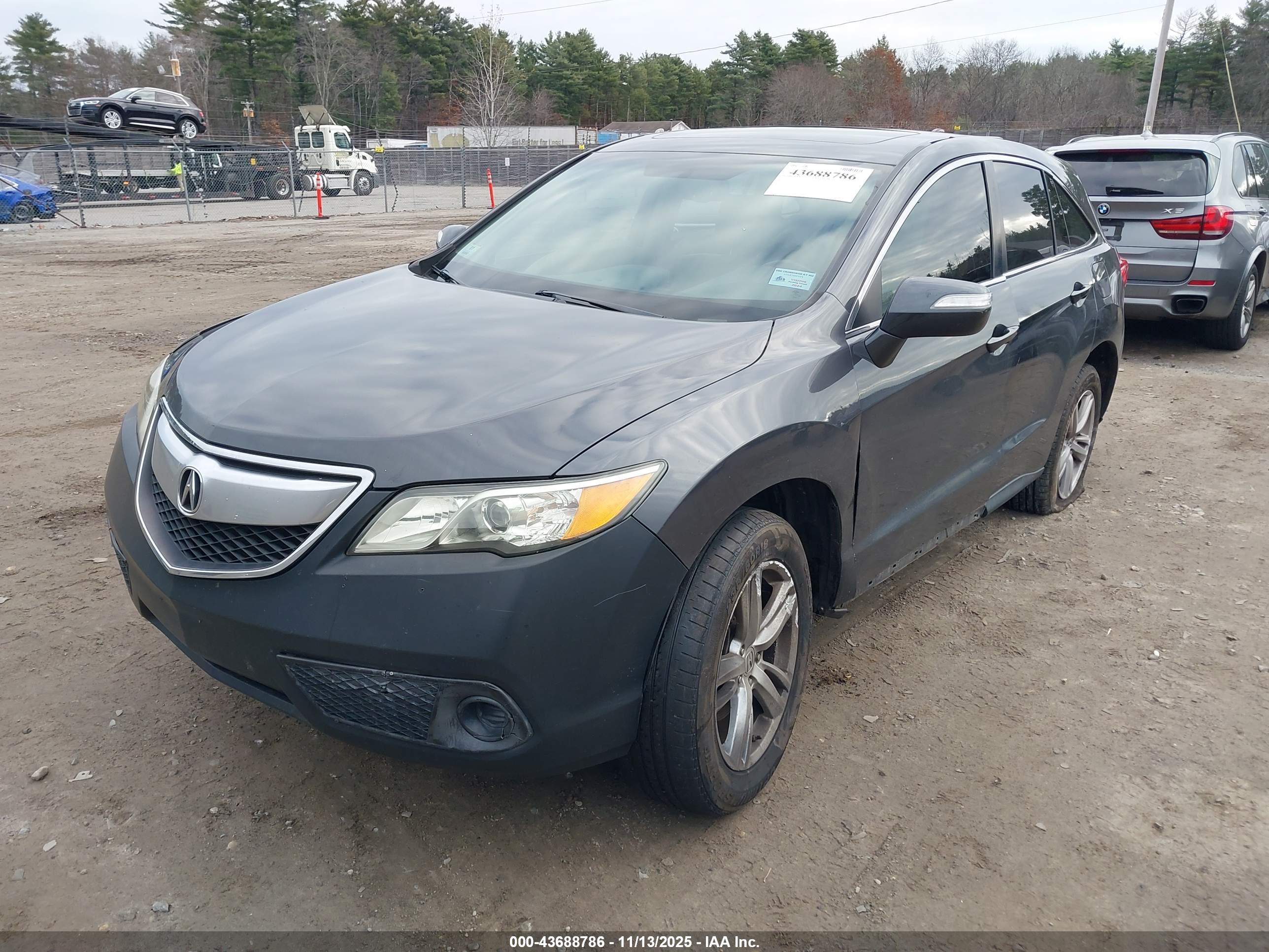 ACURA RDX image 2